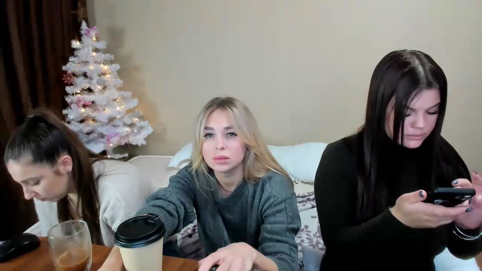 Gallery image thumbnail from MerlinStoun's myfreecams stream on, 12/12/2023, 09:54 image 2 of 20