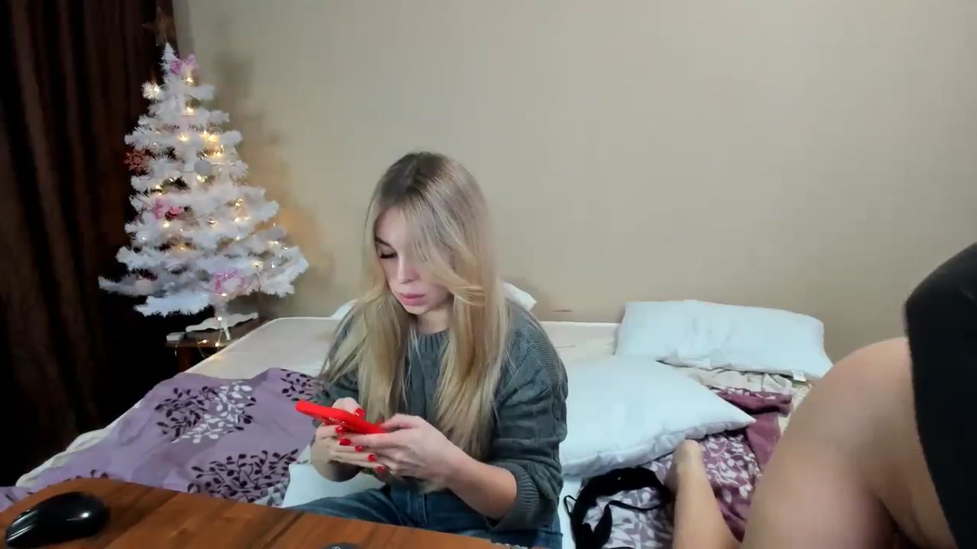 Gallery image thumbnail from MerlinStoun's myfreecams stream on, 12/12/2023, 09:54 image 18 of 20