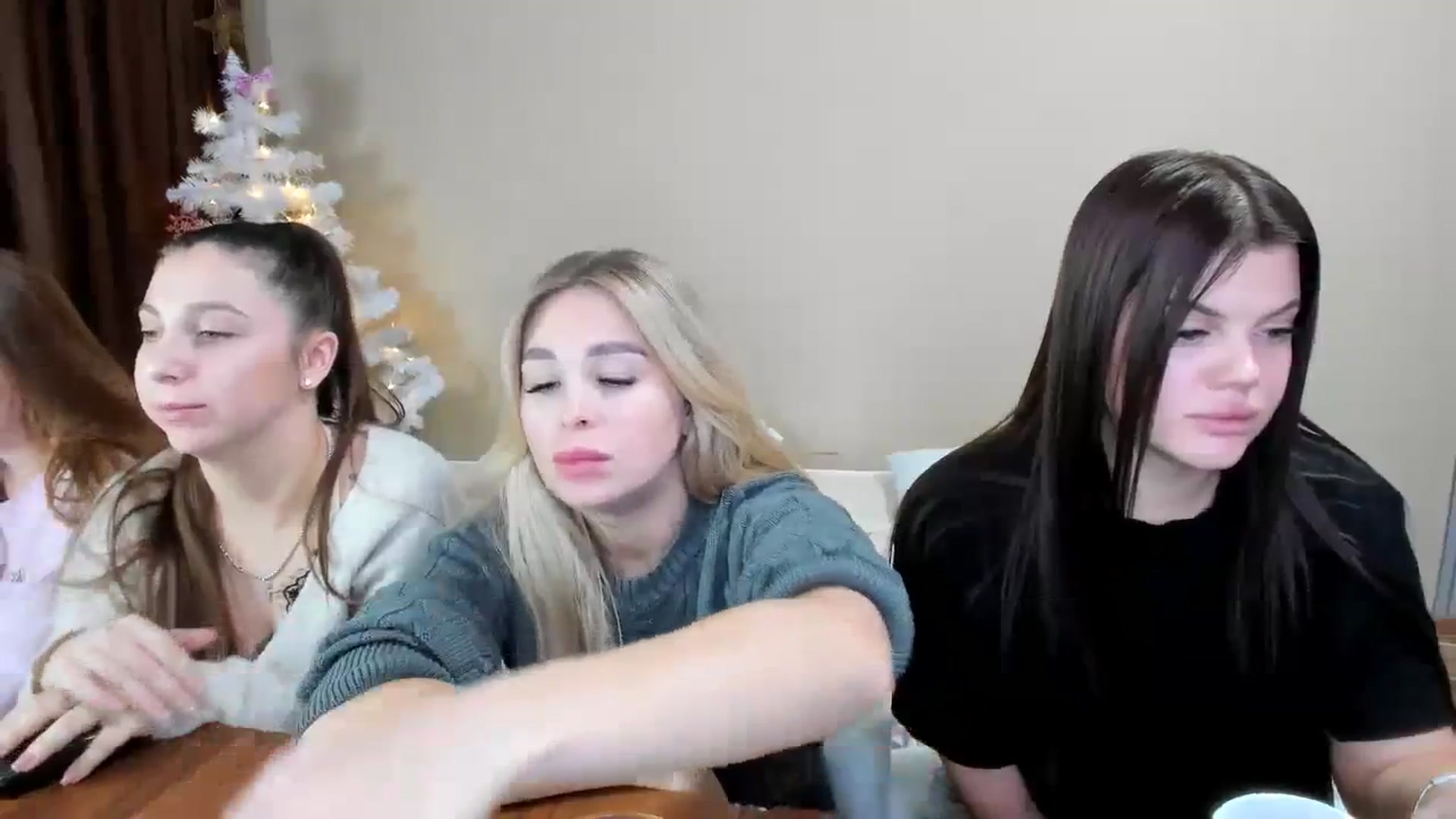 Gallery image thumbnail from MerlinStoun's myfreecams stream on, 12/12/2023, 10:35 image 12 of 20