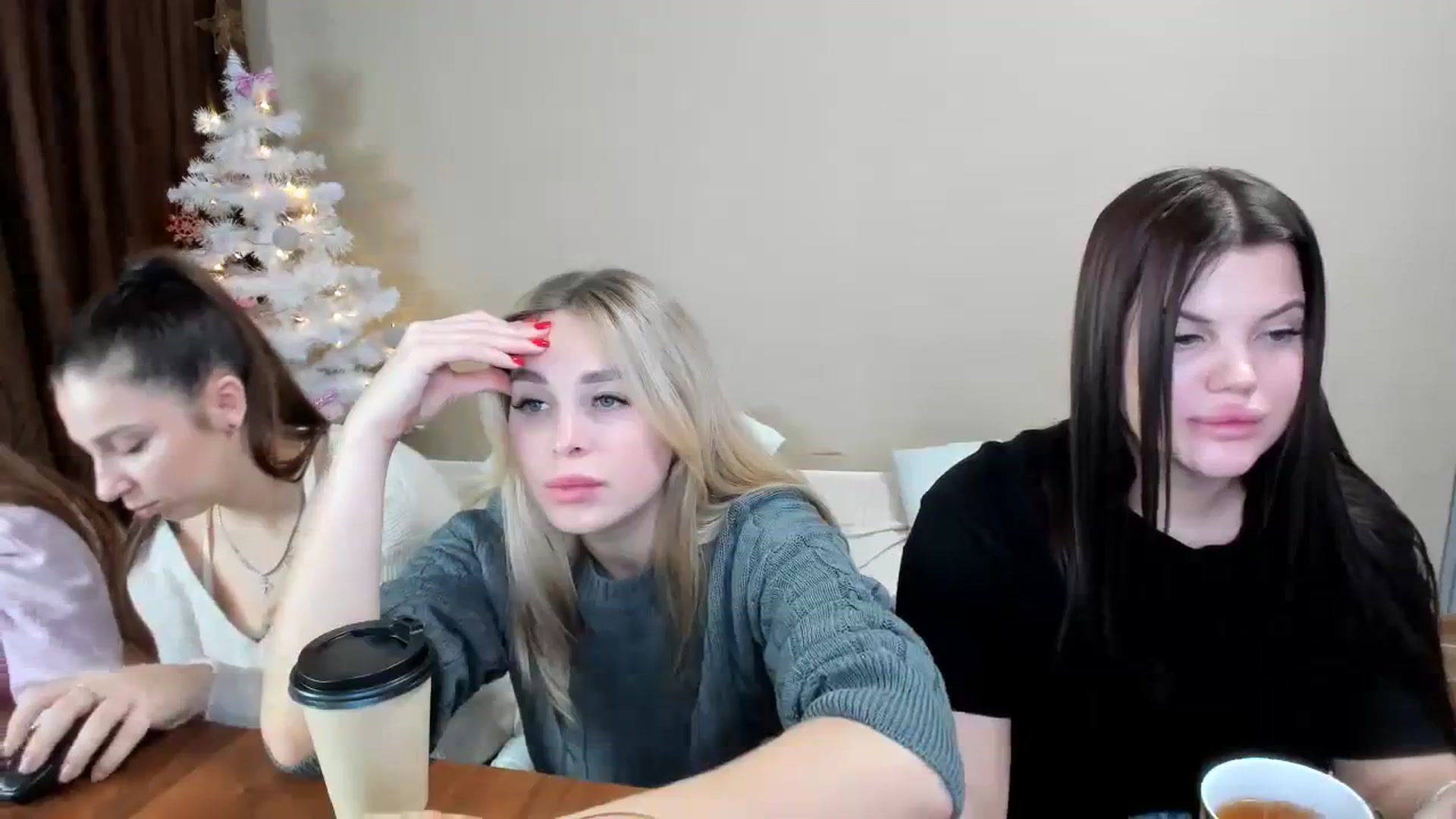 Gallery image thumbnail from MerlinStoun's myfreecams stream on, 12/12/2023, 10:35 image 7 of 20