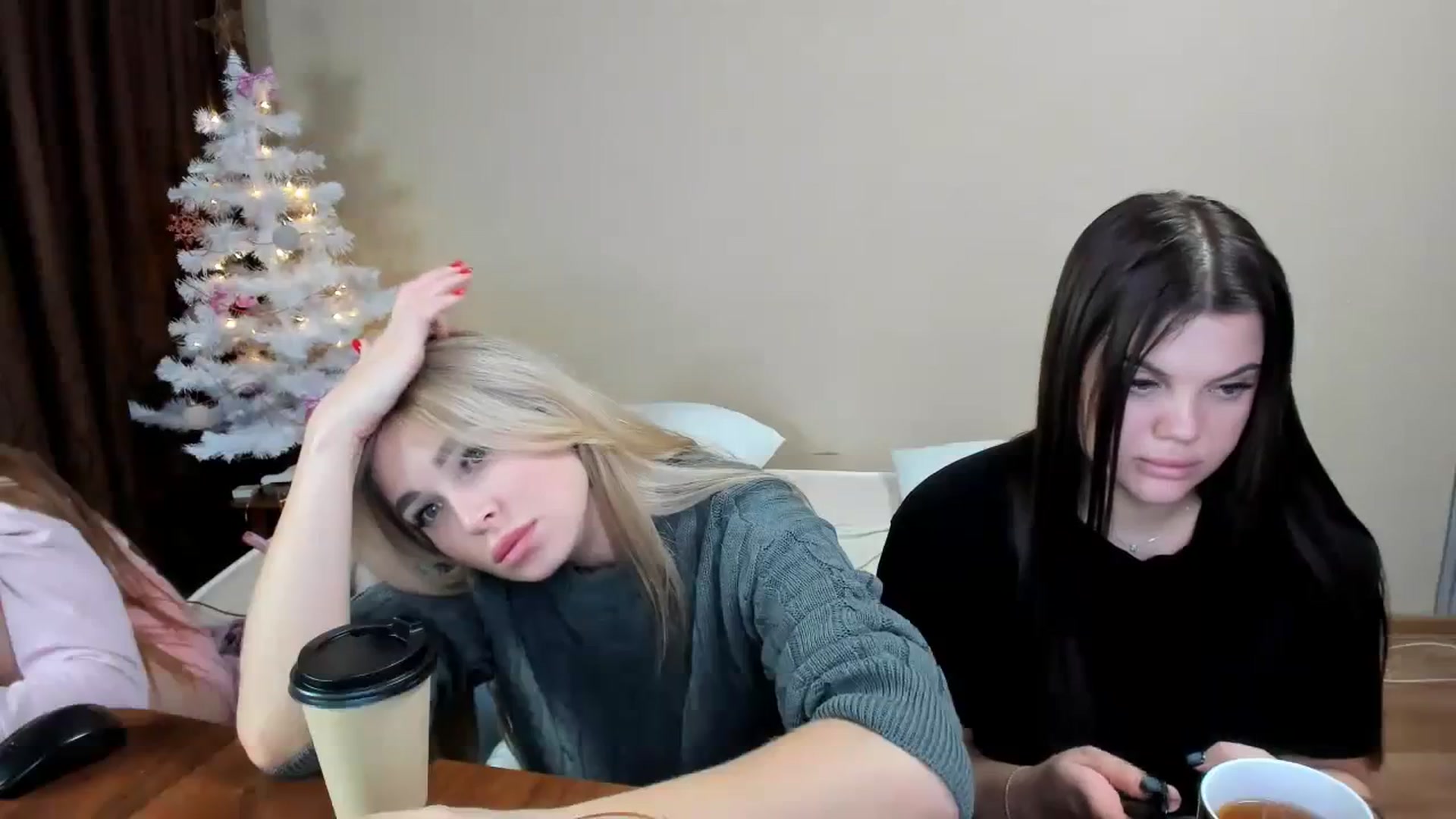 Gallery image thumbnail from MerlinStoun's myfreecams stream on, 12/12/2023, 10:35 image 9 of 20