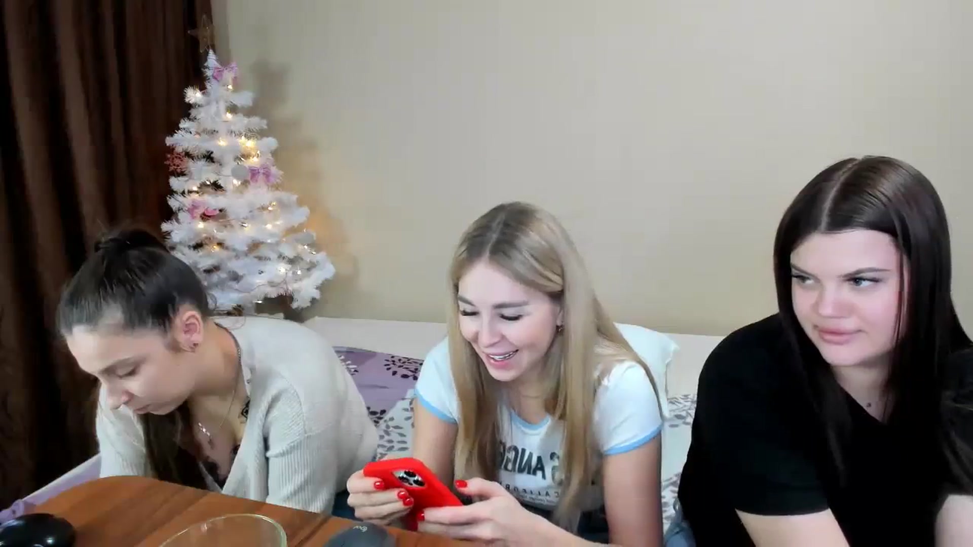 Gallery image thumbnail from MerlinStoun's myfreecams stream on, 12/12/2023, 11:55 image 15 of 20