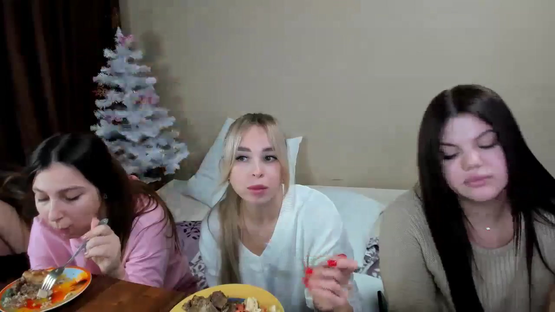 Gallery image thumbnail from MerlinStoun's myfreecams stream on, 12/13/2023, 09:21 image 7 of 20