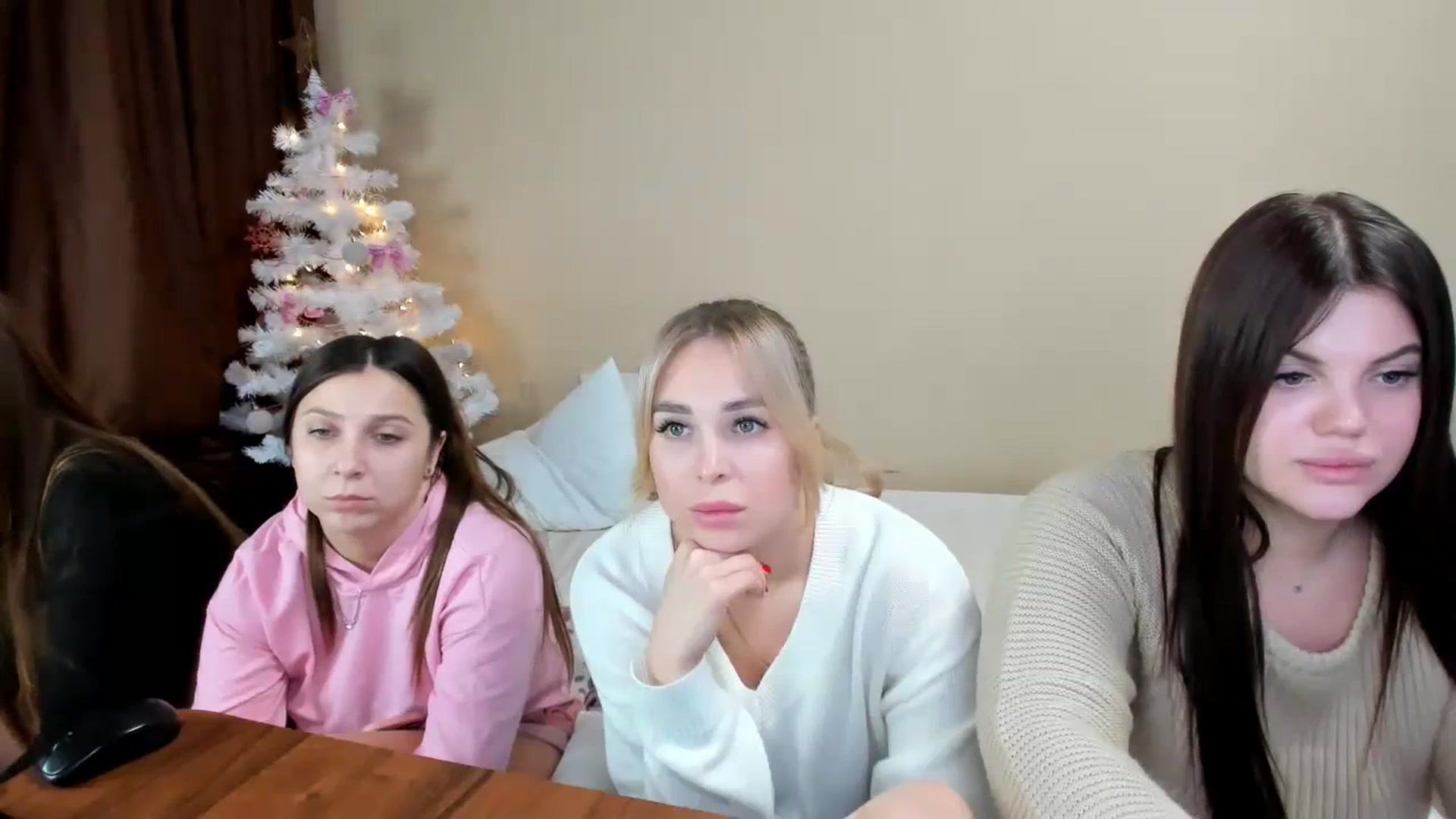 Gallery image thumbnail from MerlinStoun's myfreecams stream on, 12/13/2023, 10:25 image 20 of 20