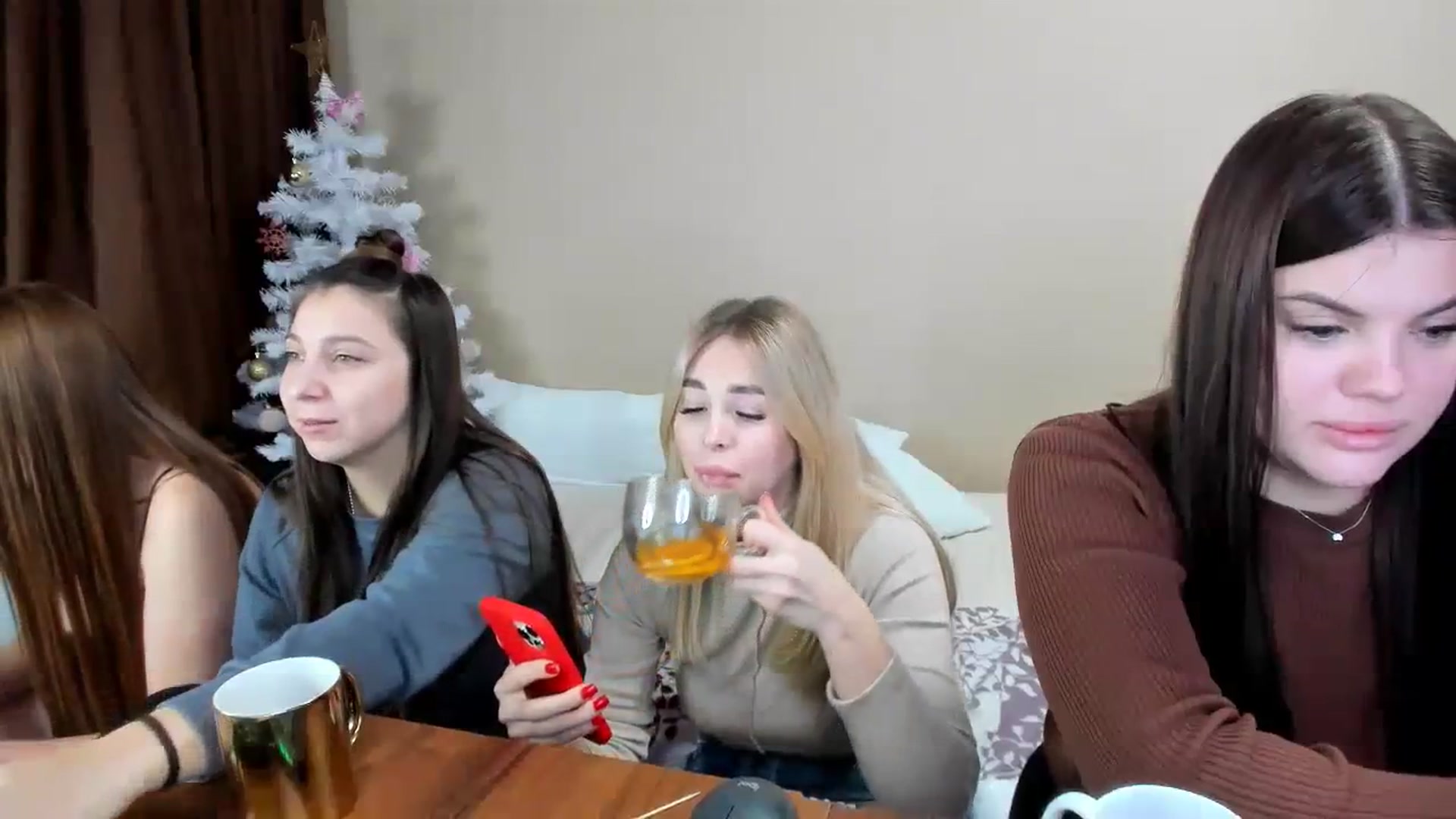 Gallery image thumbnail from MerlinStoun's myfreecams stream on, 12/14/2023, 10:43 image 6 of 20