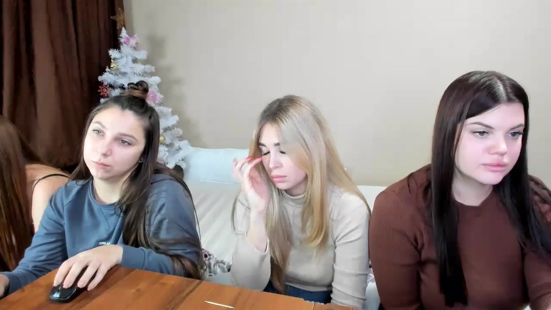 Gallery image thumbnail from MerlinStoun's myfreecams stream on, 12/14/2023, 11:35 image 12 of 20