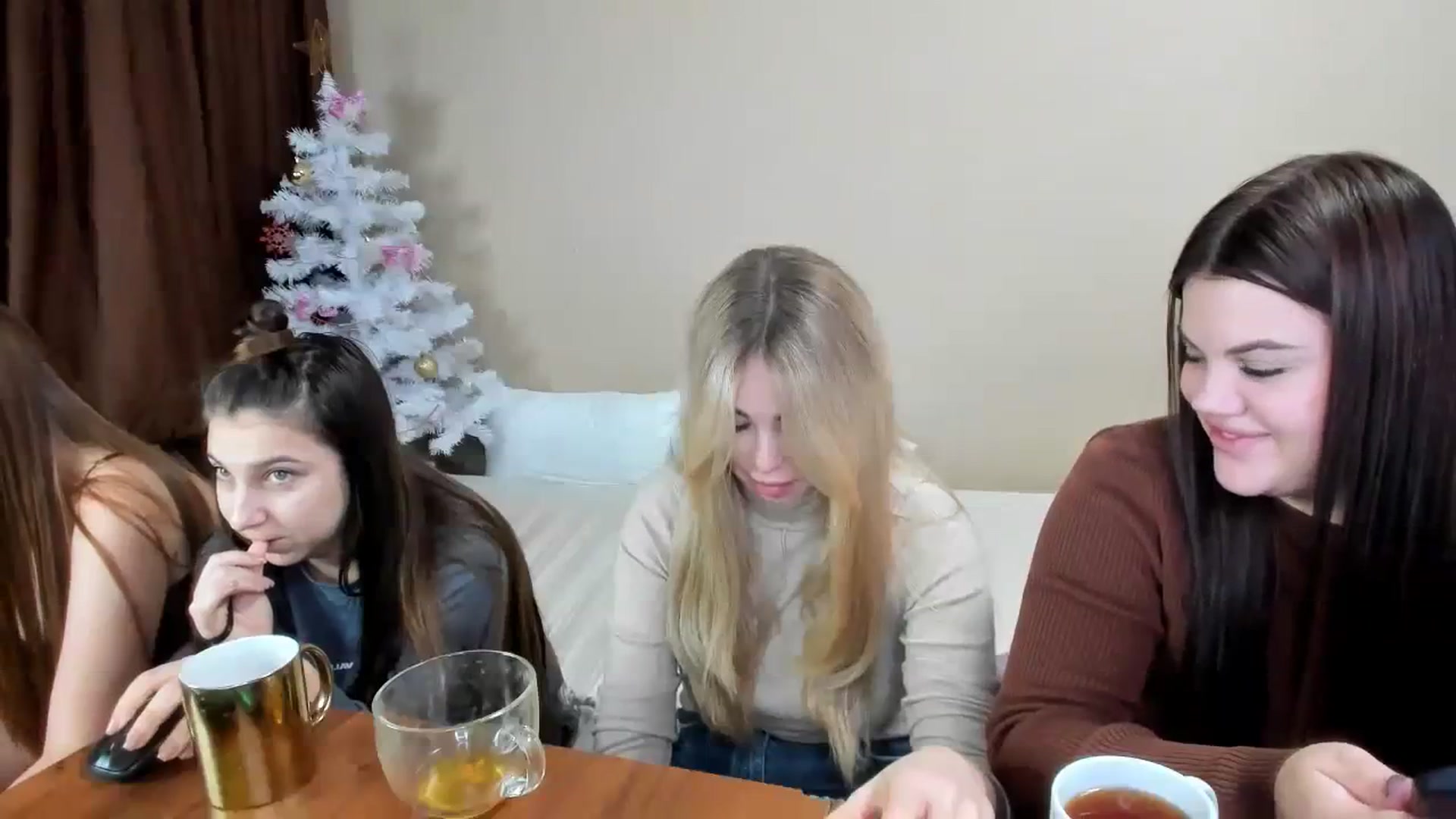 Gallery image thumbnail from MerlinStoun's myfreecams stream on, 12/14/2023, 11:35 image 2 of 20