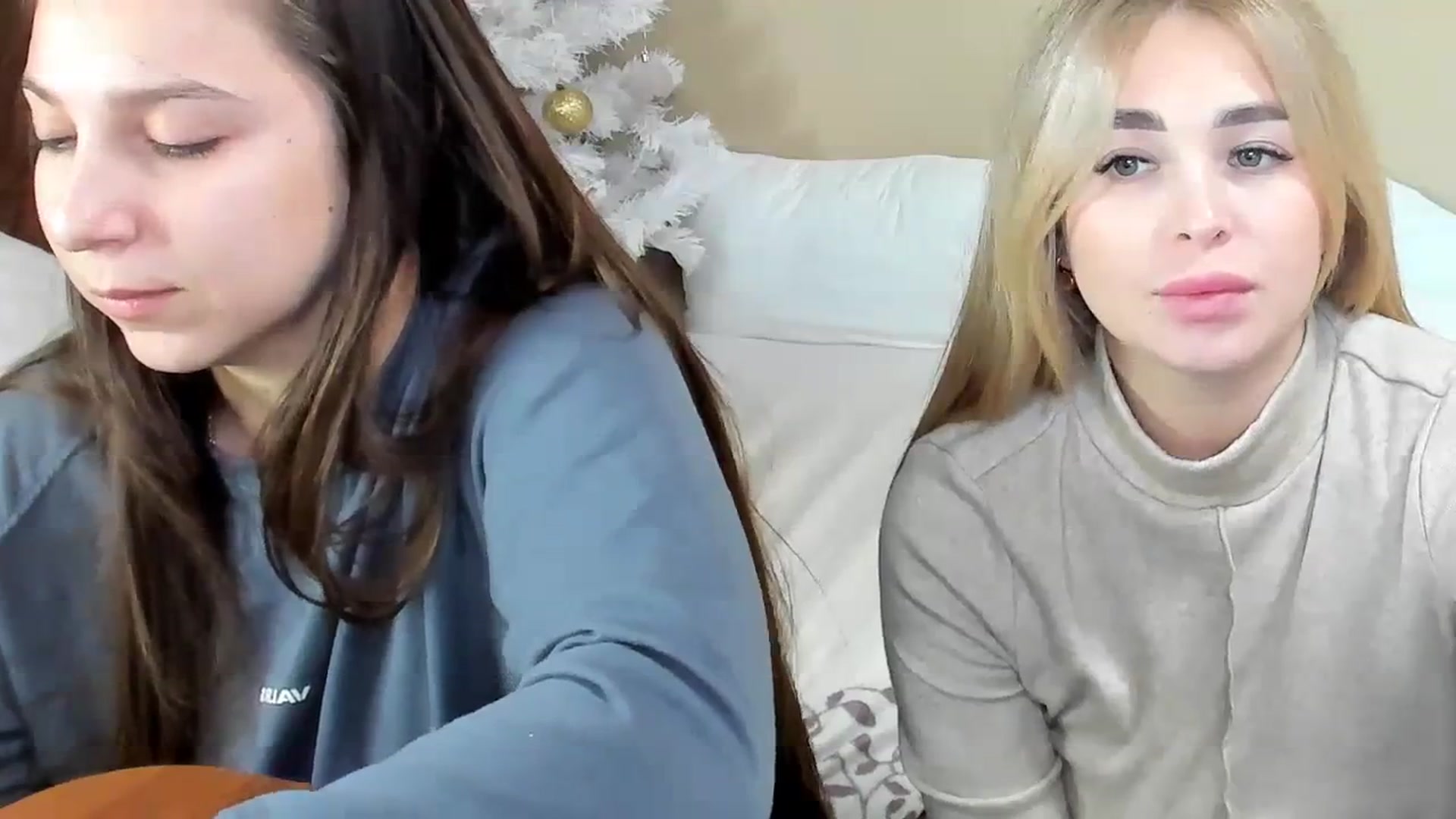 Gallery image thumbnail from MerlinStoun's myfreecams stream on, 12/14/2023, 11:59 image 19 of 20