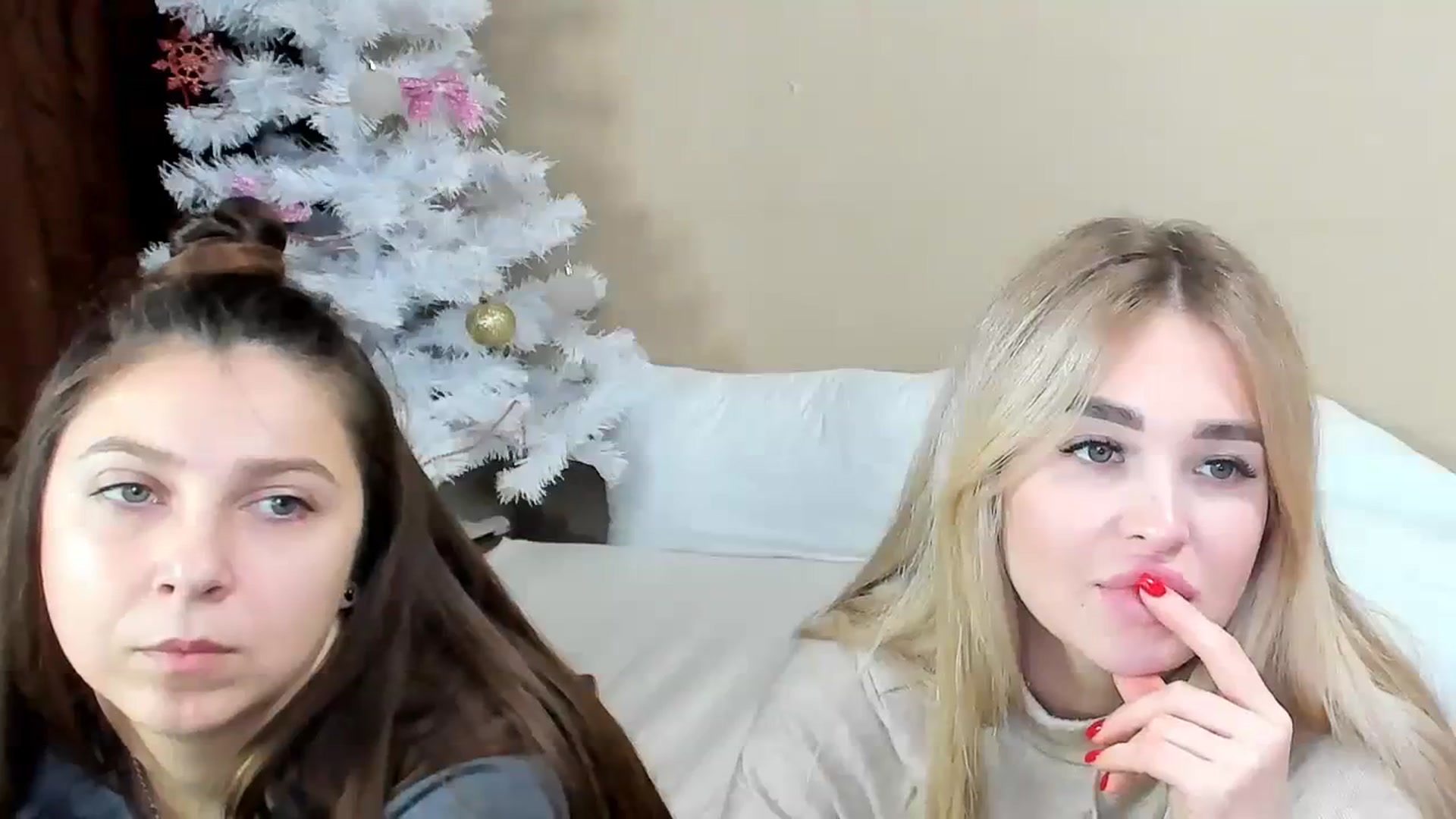Gallery image thumbnail from MerlinStoun's myfreecams stream on, 12/14/2023, 11:59 image 4 of 20
