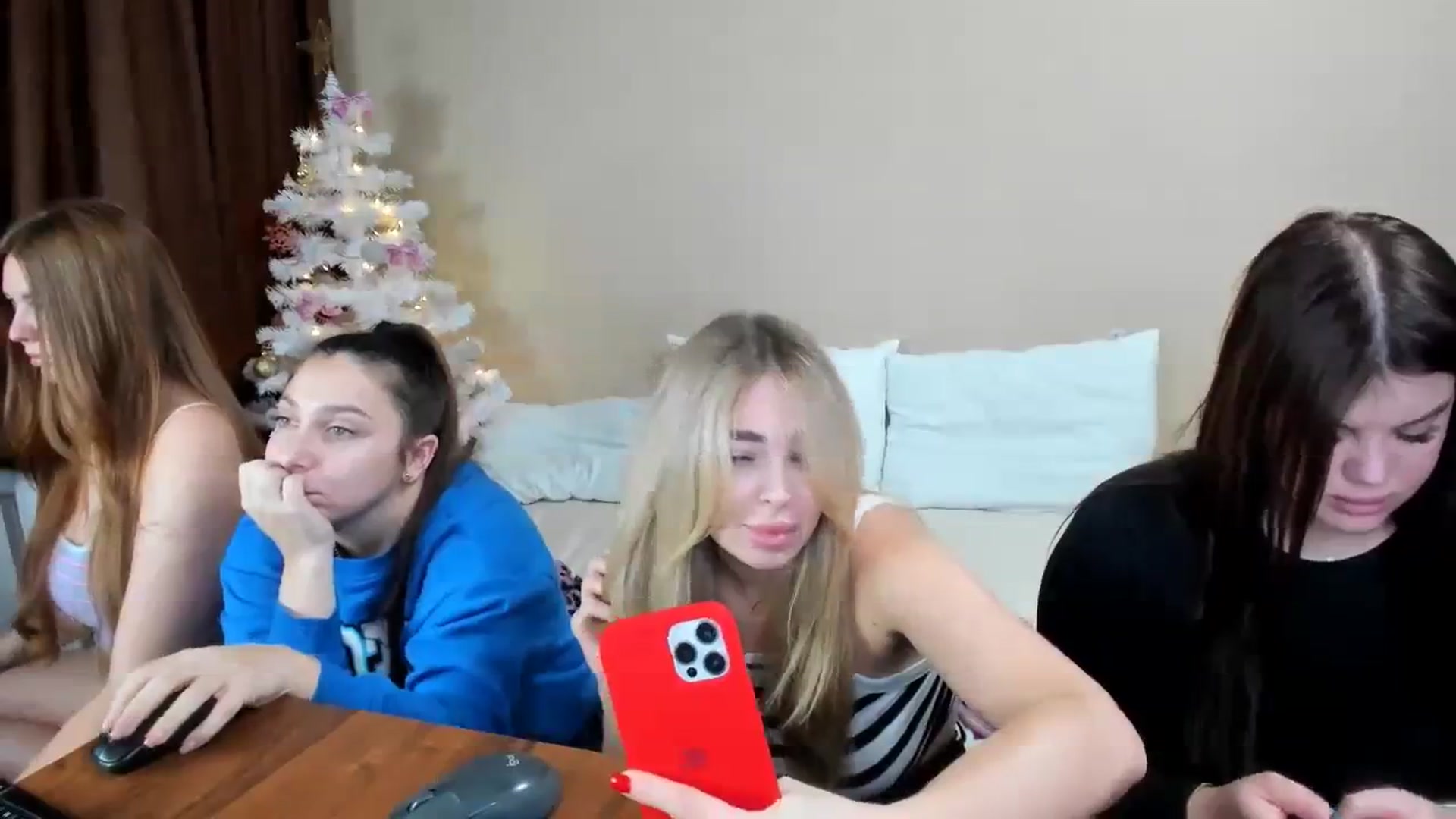 Gallery image thumbnail from MerlinStoun's myfreecams stream on, 12/15/2023, 09:18 image 9 of 20