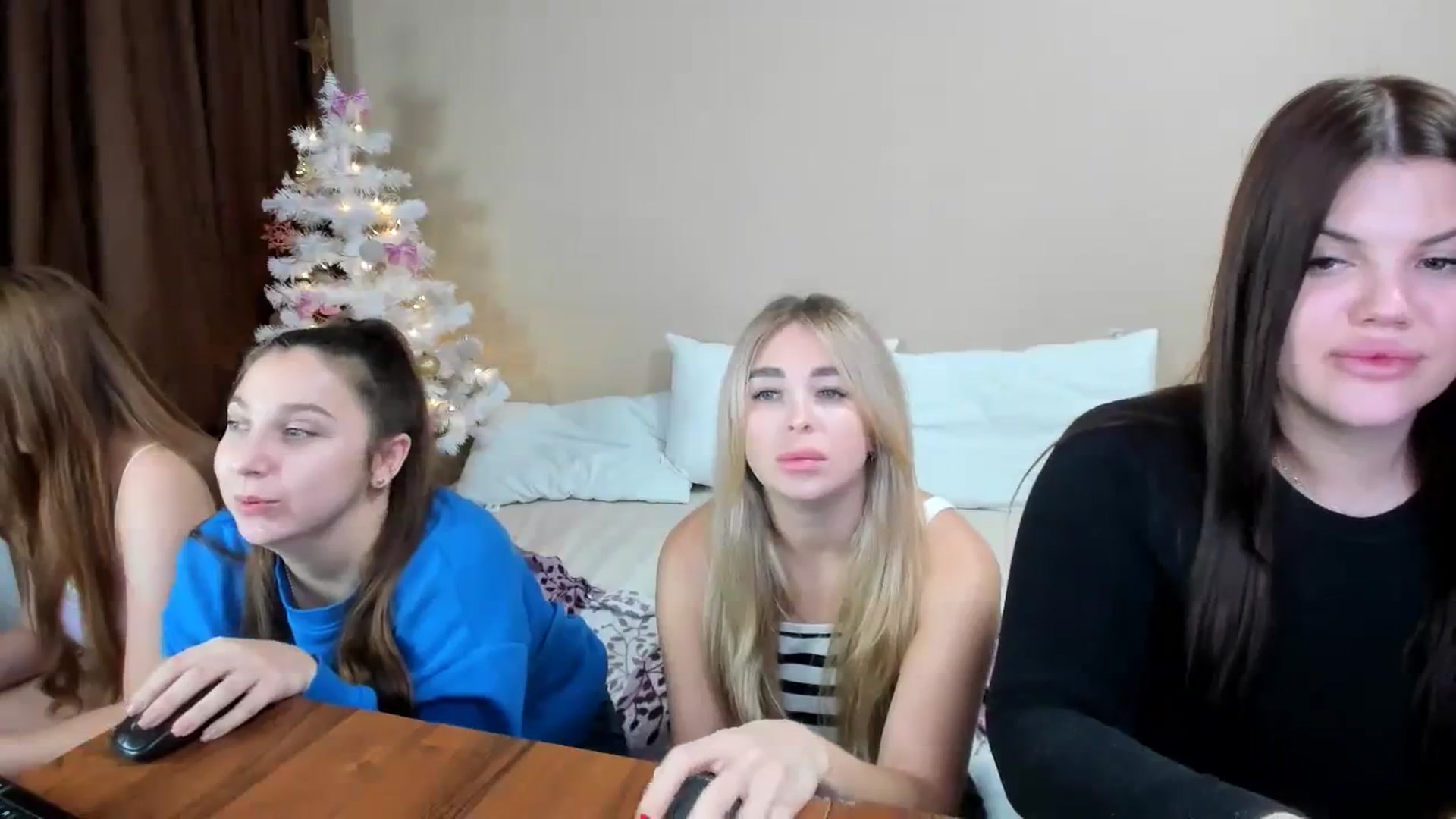 Gallery image thumbnail from MerlinStoun's myfreecams stream on, 12/15/2023, 09:18 image 11 of 20