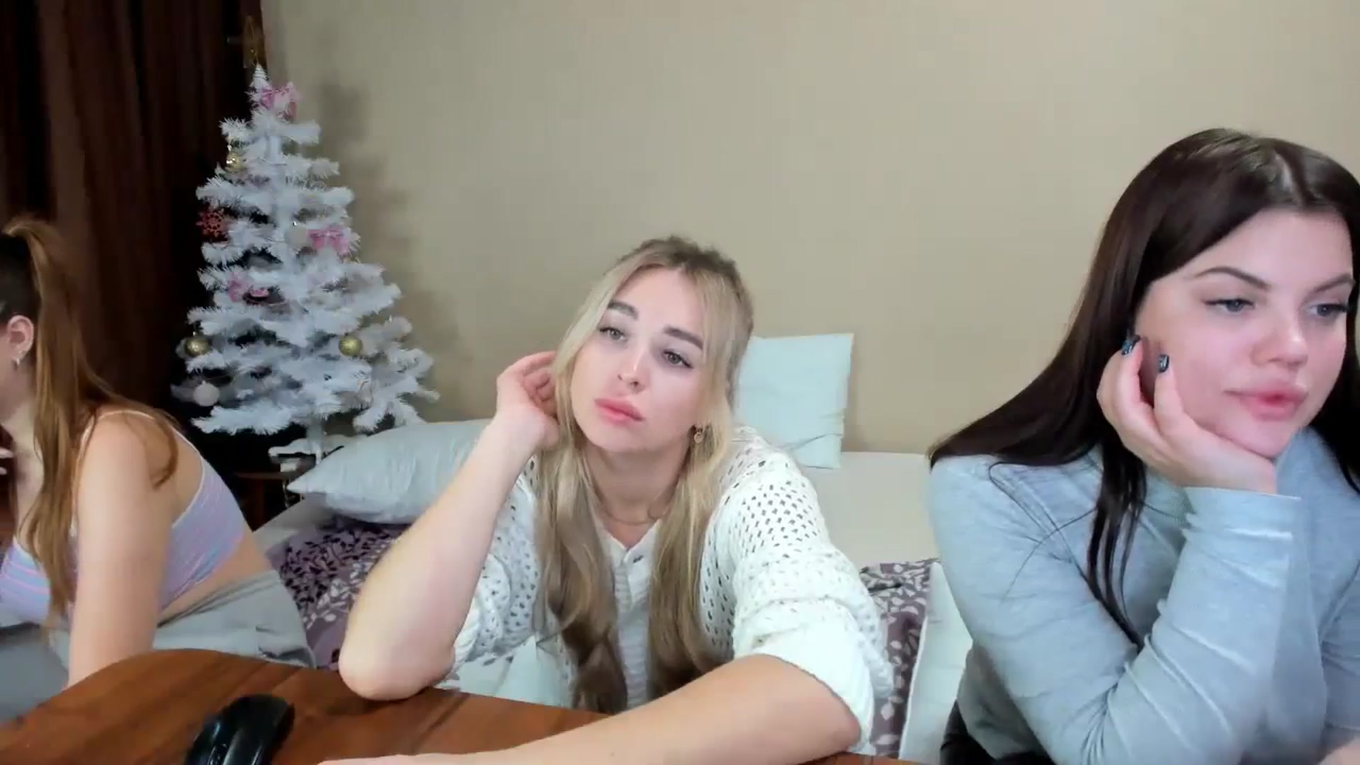 Gallery image thumbnail from MerlinStoun's myfreecams stream on, 12/16/2023, 10:49 image 11 of 20