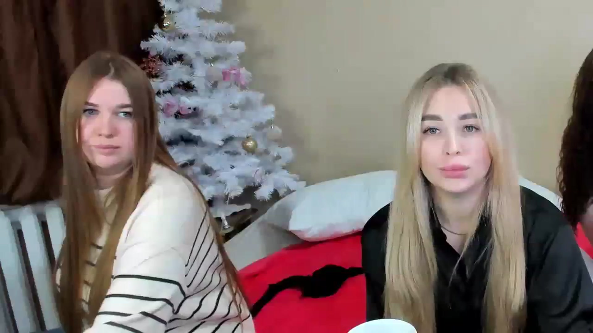 Gallery image thumbnail from MerlinStoun's myfreecams stream on, 12/18/2023, 10:13 image 9 of 20