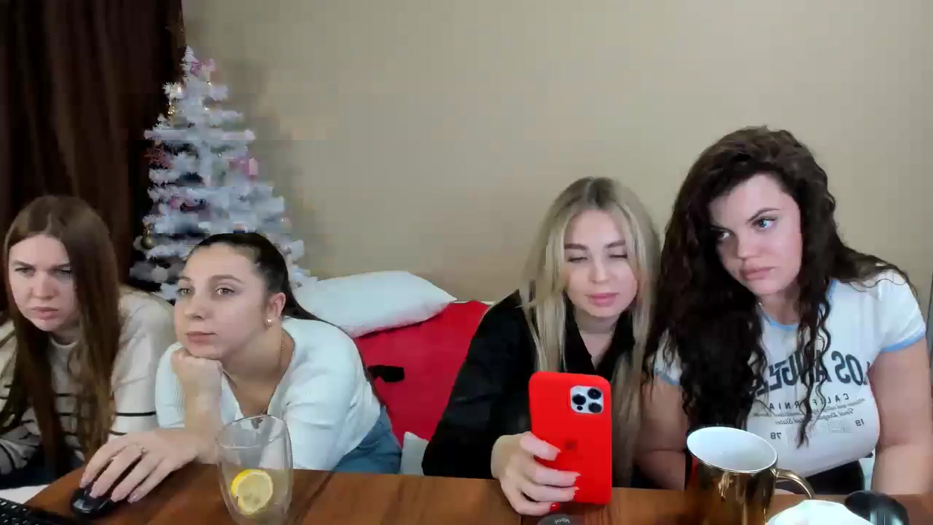 Gallery image thumbnail from MerlinStoun's myfreecams stream on, 12/18/2023, 12:17 image 3 of 20