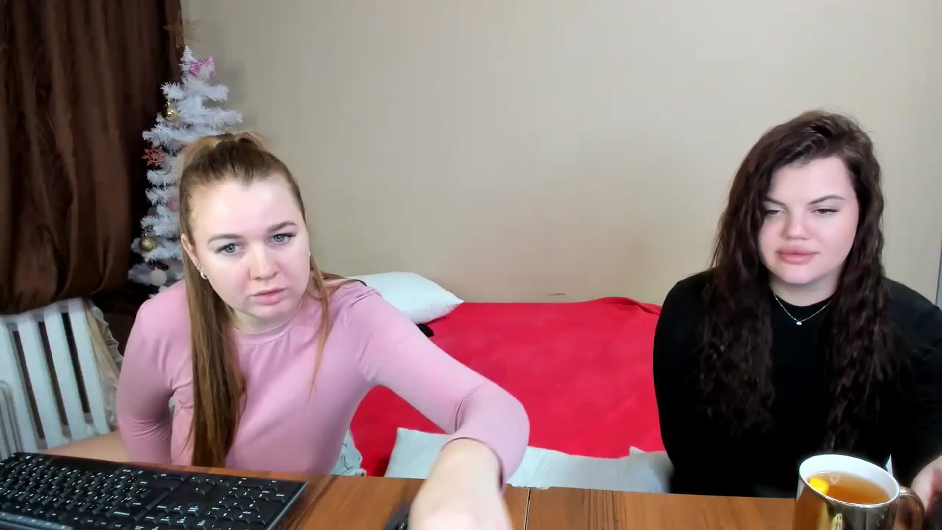 Gallery image thumbnail from MerlinStoun's myfreecams stream on, 12/19/2023, 11:09 image 1 of 20