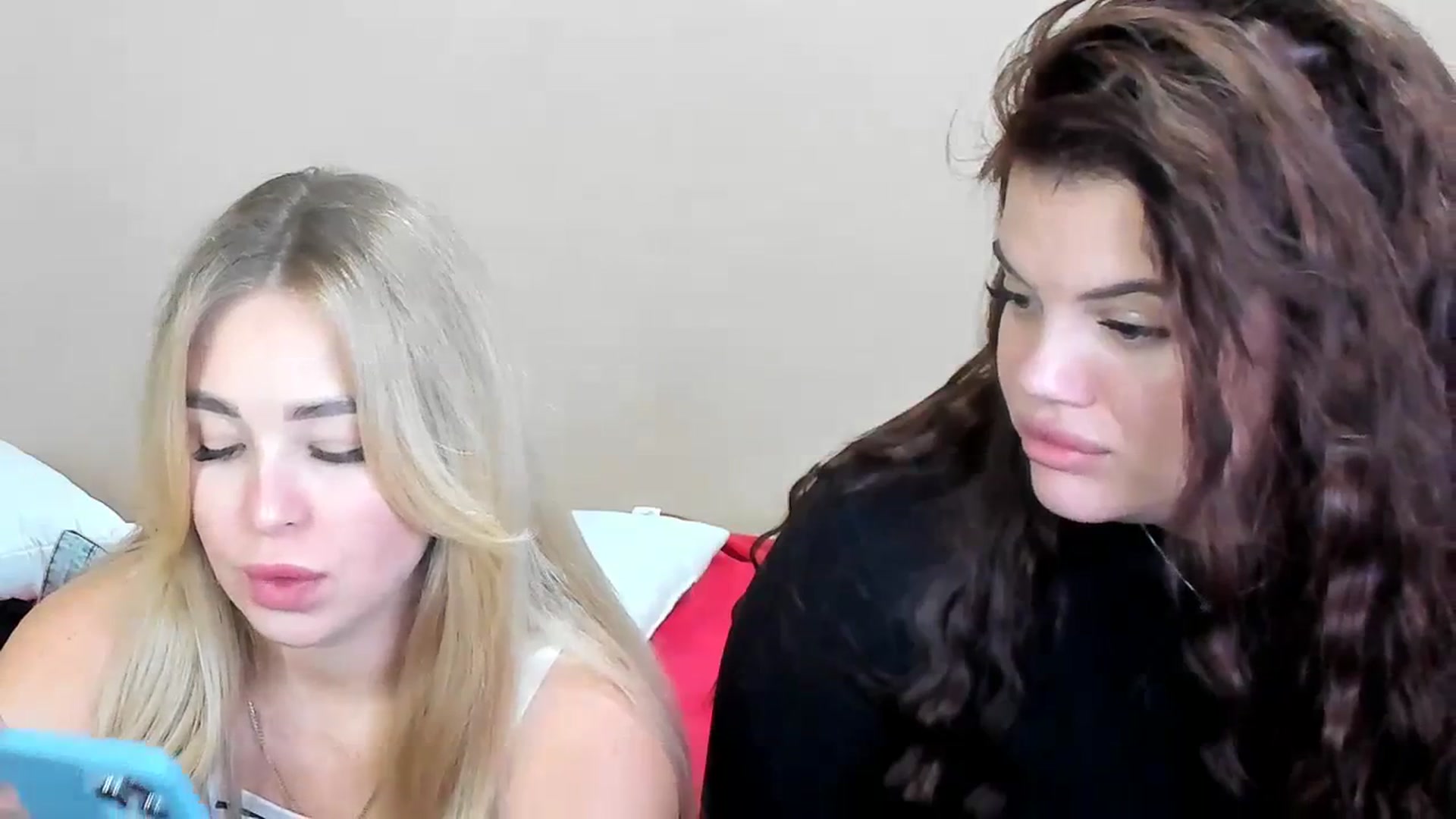 Gallery image thumbnail from MerlinStoun's myfreecams stream on, 12/19/2023, 11:09 image 5 of 20