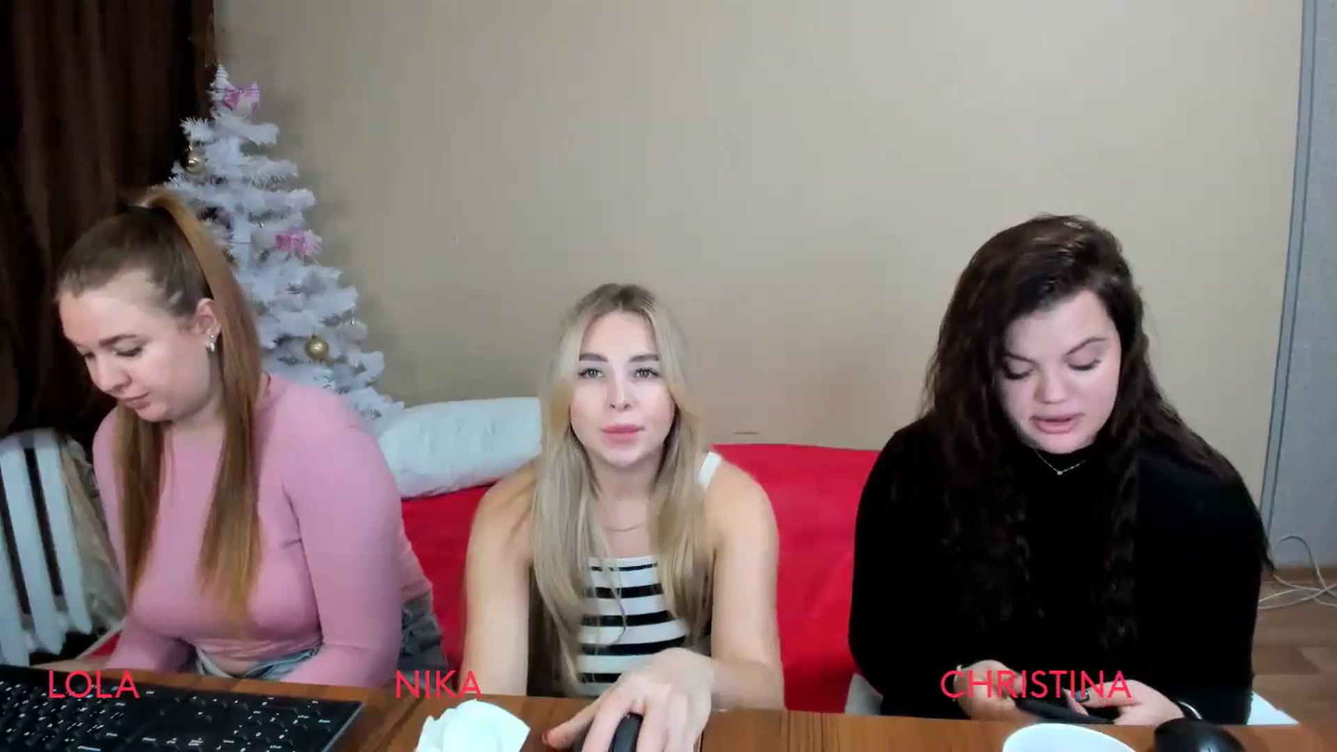 Gallery image thumbnail from MerlinStoun's myfreecams stream on, 12/19/2023, 13:12 image 18 of 20