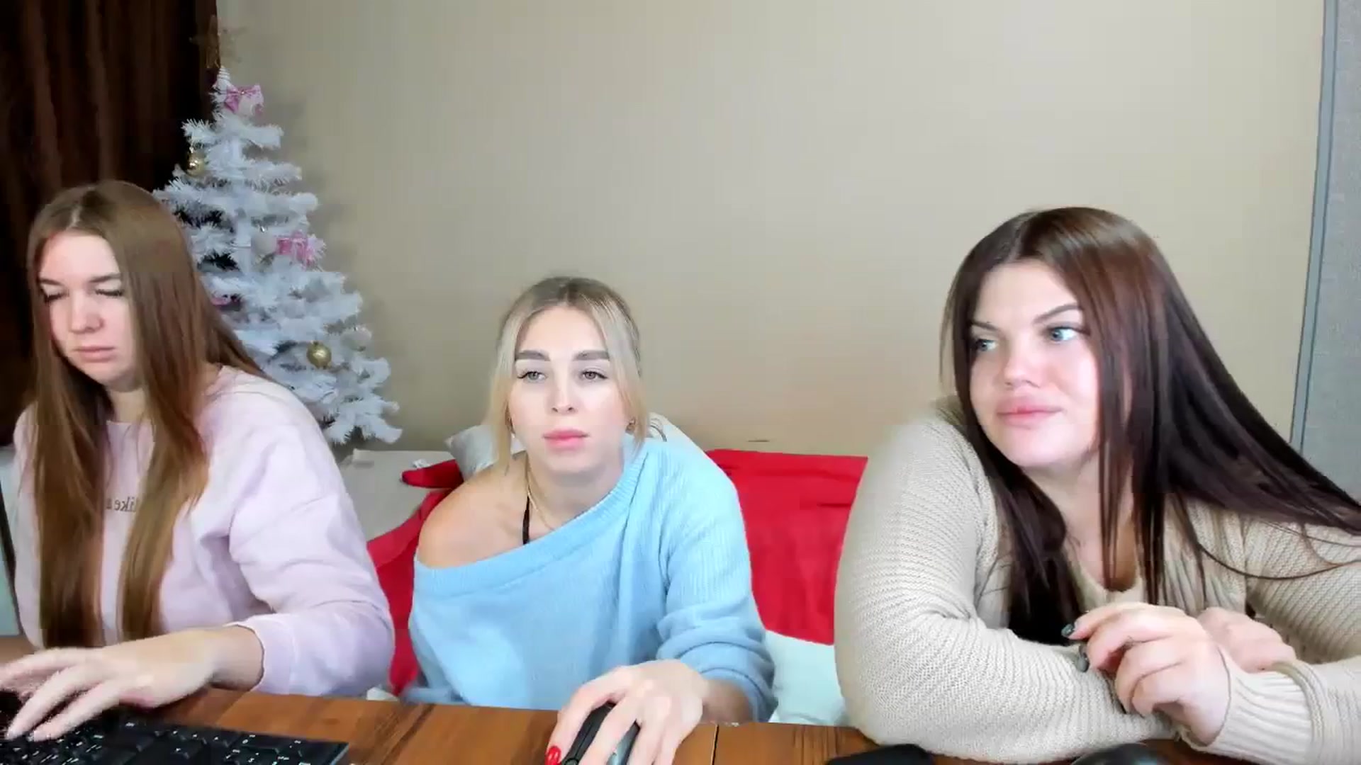 Gallery image thumbnail from MerlinStoun's myfreecams stream on, 12/20/2023, 10:33 image 2 of 20