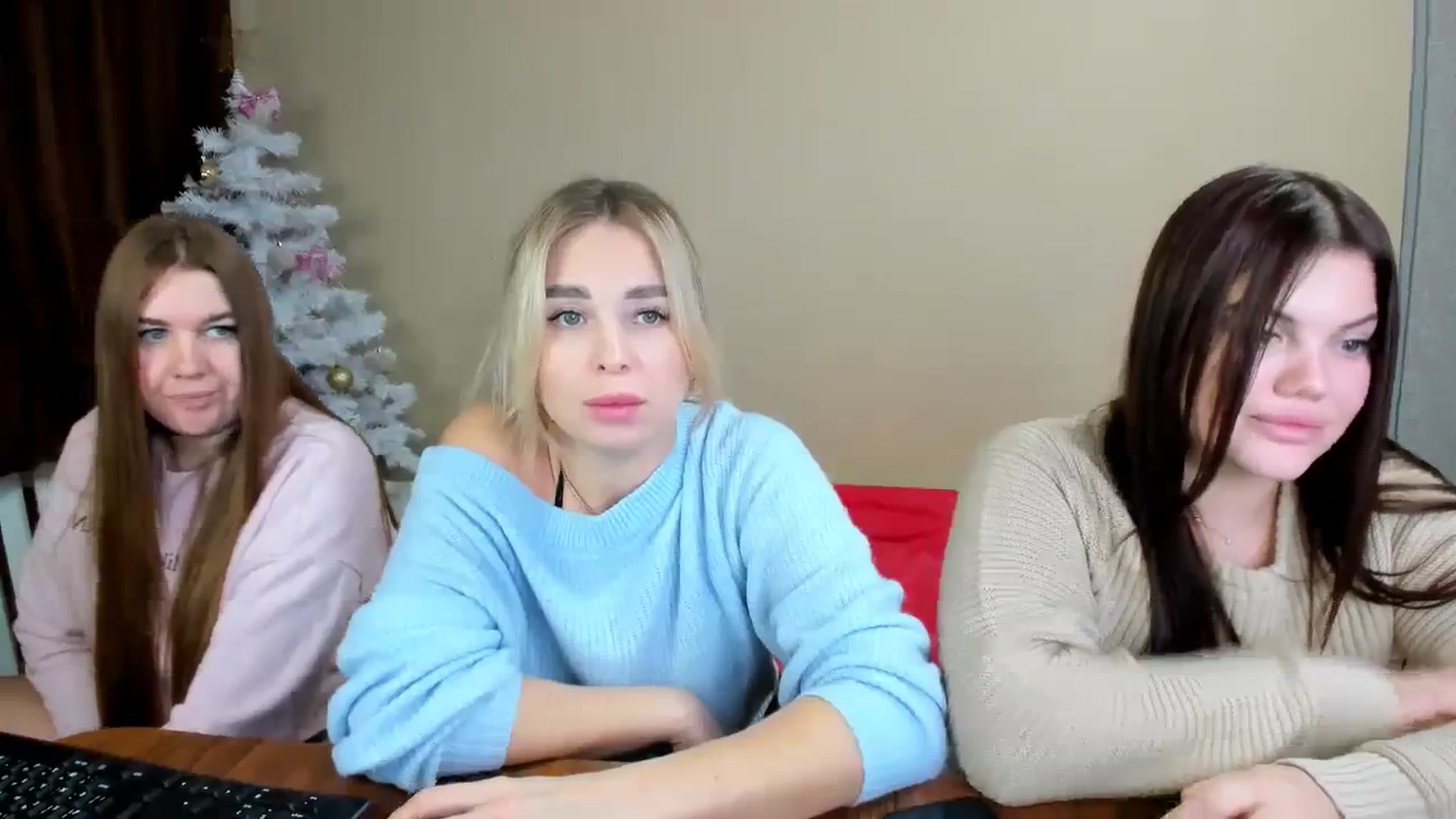 Gallery image thumbnail from MerlinStoun's myfreecams stream on, 12/20/2023, 10:33 image 5 of 20