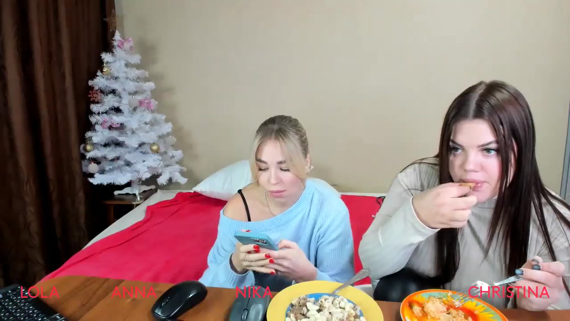 Gallery image thumbnail from MerlinStoun's myfreecams stream on, 12/24/2023, 09:55 image 2 of 20