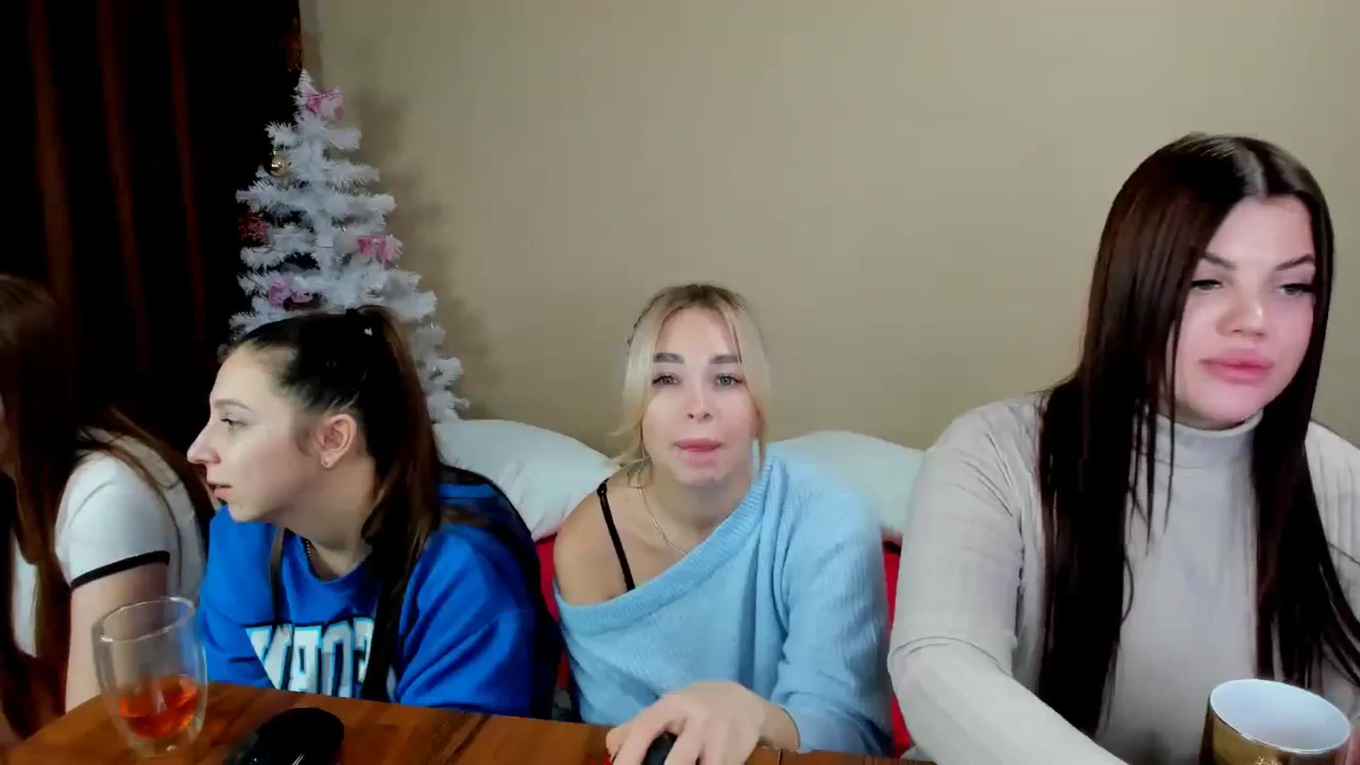 Gallery image thumbnail from MerlinStoun's myfreecams stream on, 12/24/2023, 11:13 image 10 of 20