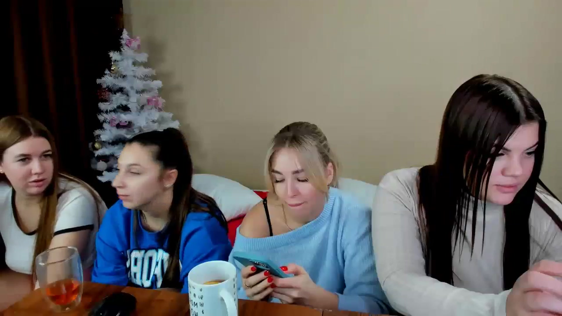 Gallery image thumbnail from MerlinStoun's myfreecams stream on, 12/24/2023, 11:13 image 13 of 20
