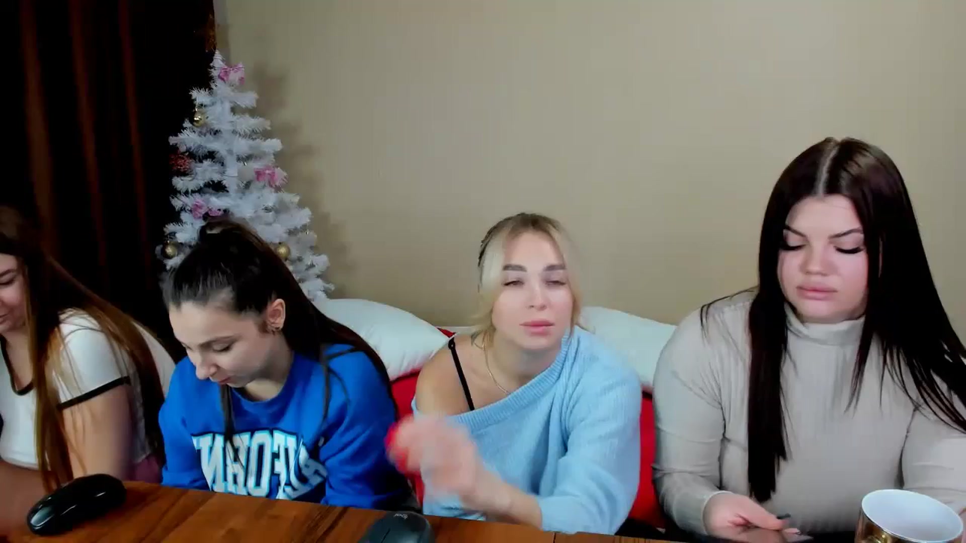 Gallery image thumbnail from MerlinStoun's myfreecams stream on, 12/24/2023, 11:13 image 6 of 20