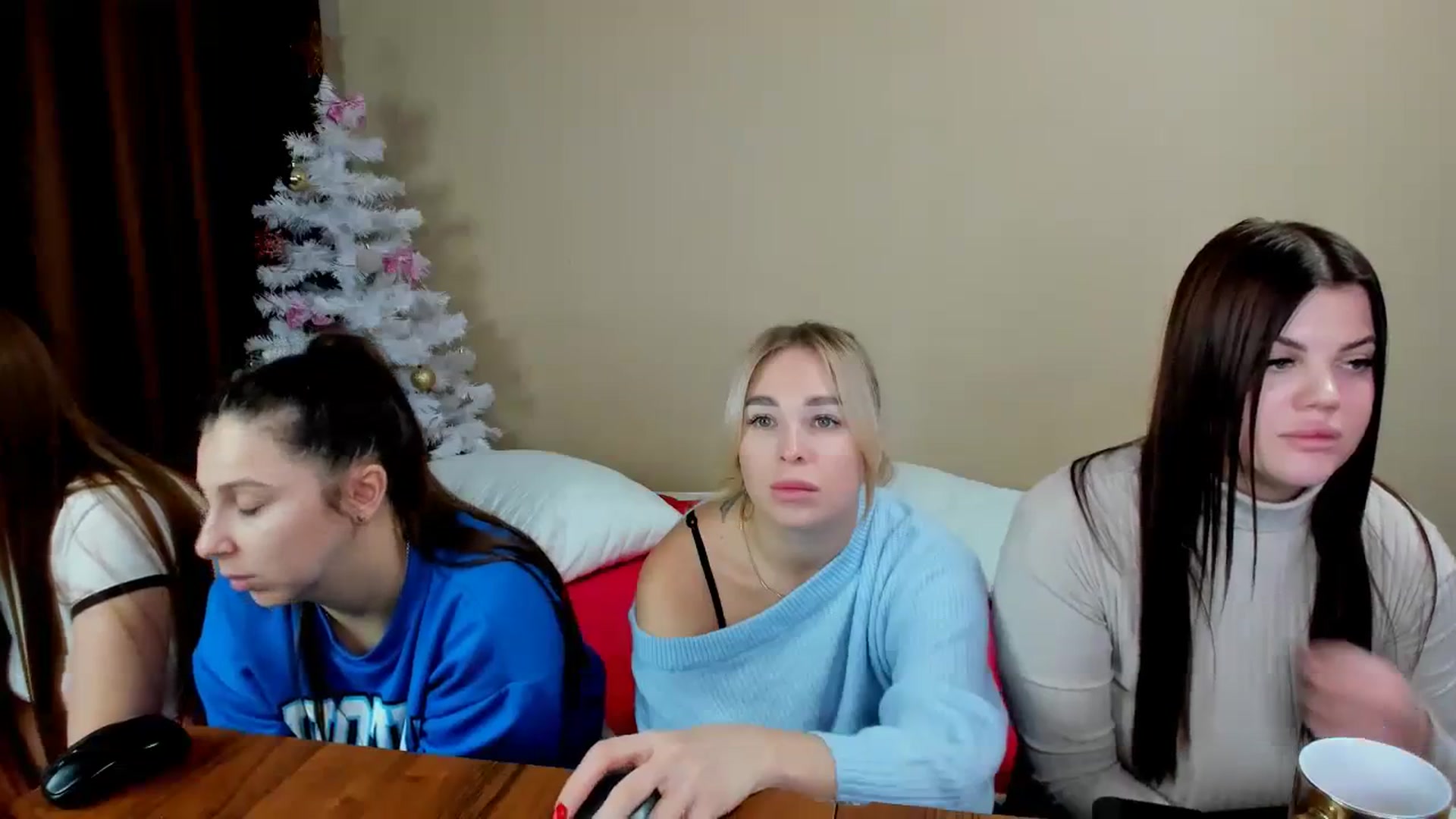 Gallery image thumbnail from MerlinStoun's myfreecams stream on, 12/24/2023, 11:13 image 5 of 20