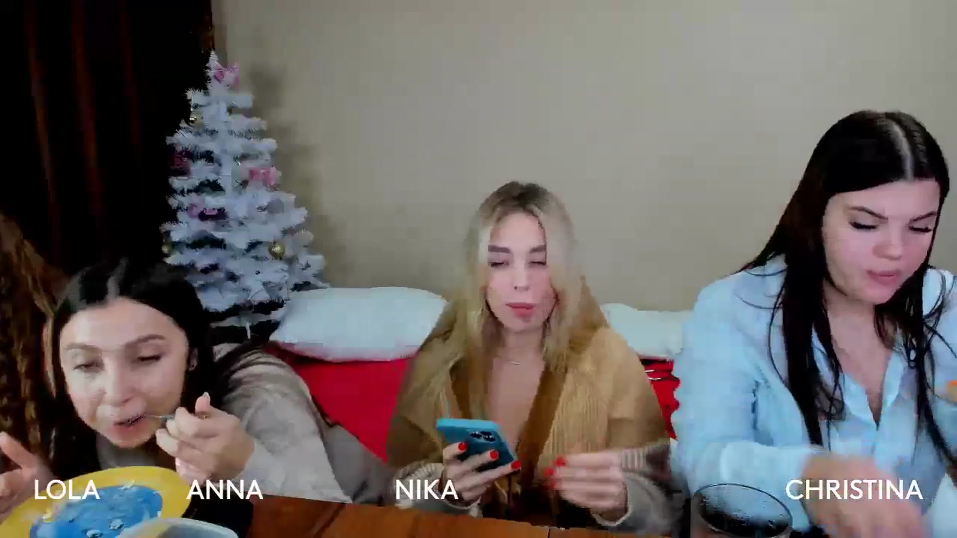 Gallery image thumbnail from MerlinStoun's myfreecams stream on, 12/25/2023, 10:45 image 11 of 20