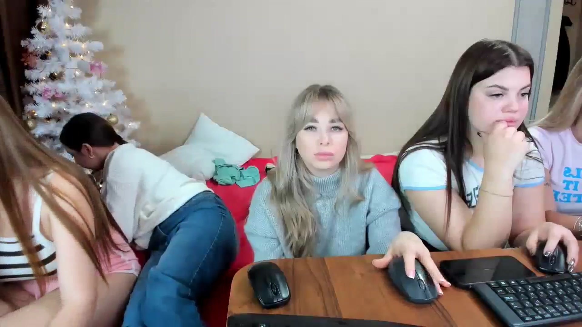 Gallery image thumbnail from MerlinStoun's myfreecams stream on, 12/30/2023, 09:52 image 11 of 20