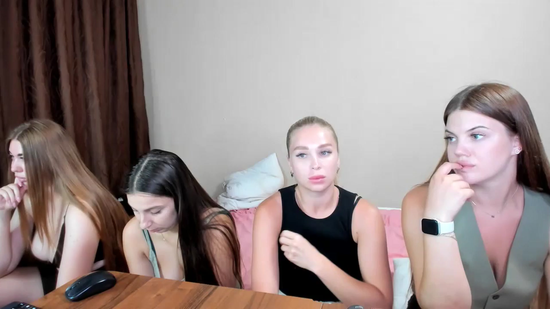 Gallery image thumbnail from MerlinStoun's myfreecams stream on, 07/05/2024, 08:41 image 1 of 20