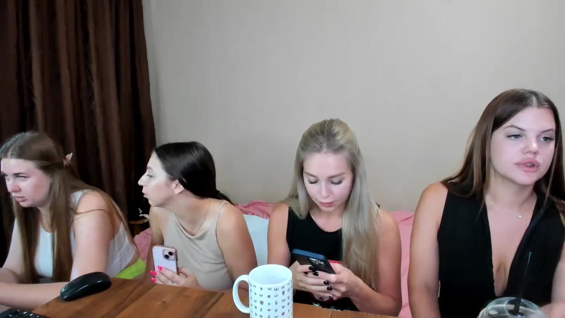 Gallery image thumbnail from MerlinStoun's myfreecams stream on, 07/10/2024, 07:13 image 6 of 20