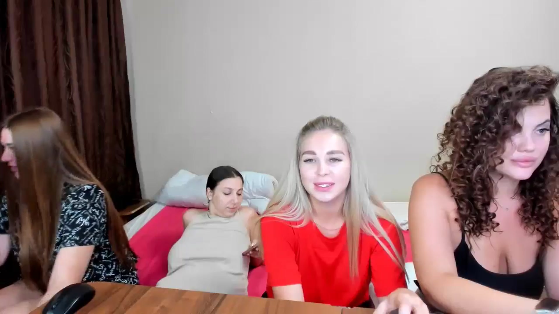 Gallery image thumbnail from MerlinStoun's myfreecams stream on, 07/27/2024, 09:22 image 11 of 20