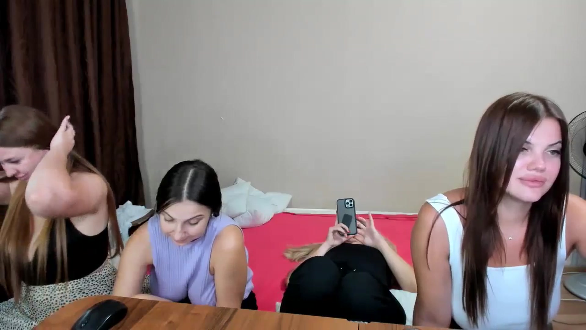 Gallery image thumbnail from MerlinStoun's myfreecams stream on, 07/29/2024, 11:27 image 10 of 20