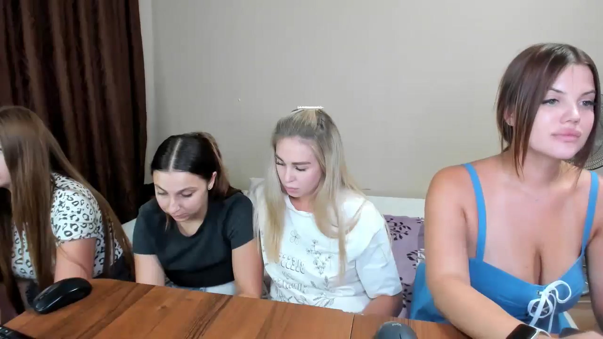 Gallery image thumbnail from MerlinStoun's myfreecams stream on, 08/08/2024, 09:52 image 10 of 20