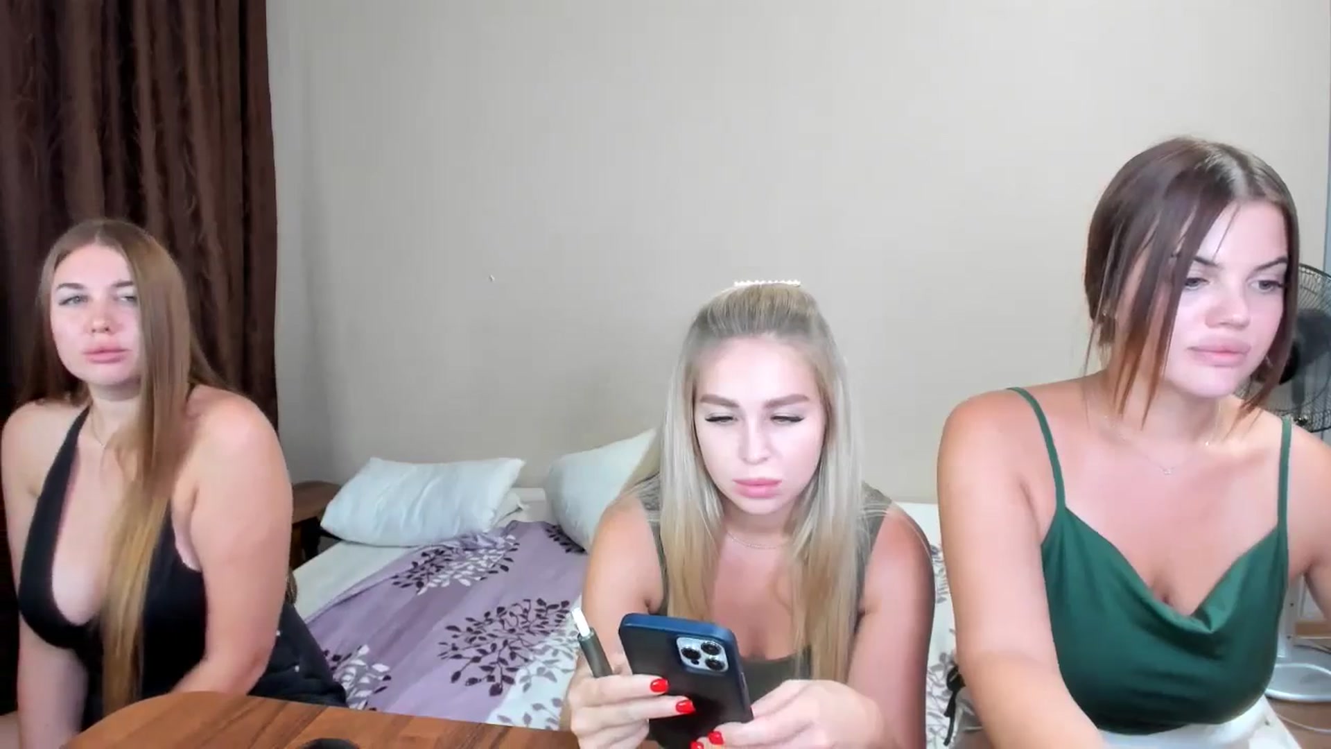 Gallery image thumbnail from MerlinStoun's myfreecams stream on, 08/13/2024, 10:41 image 15 of 20