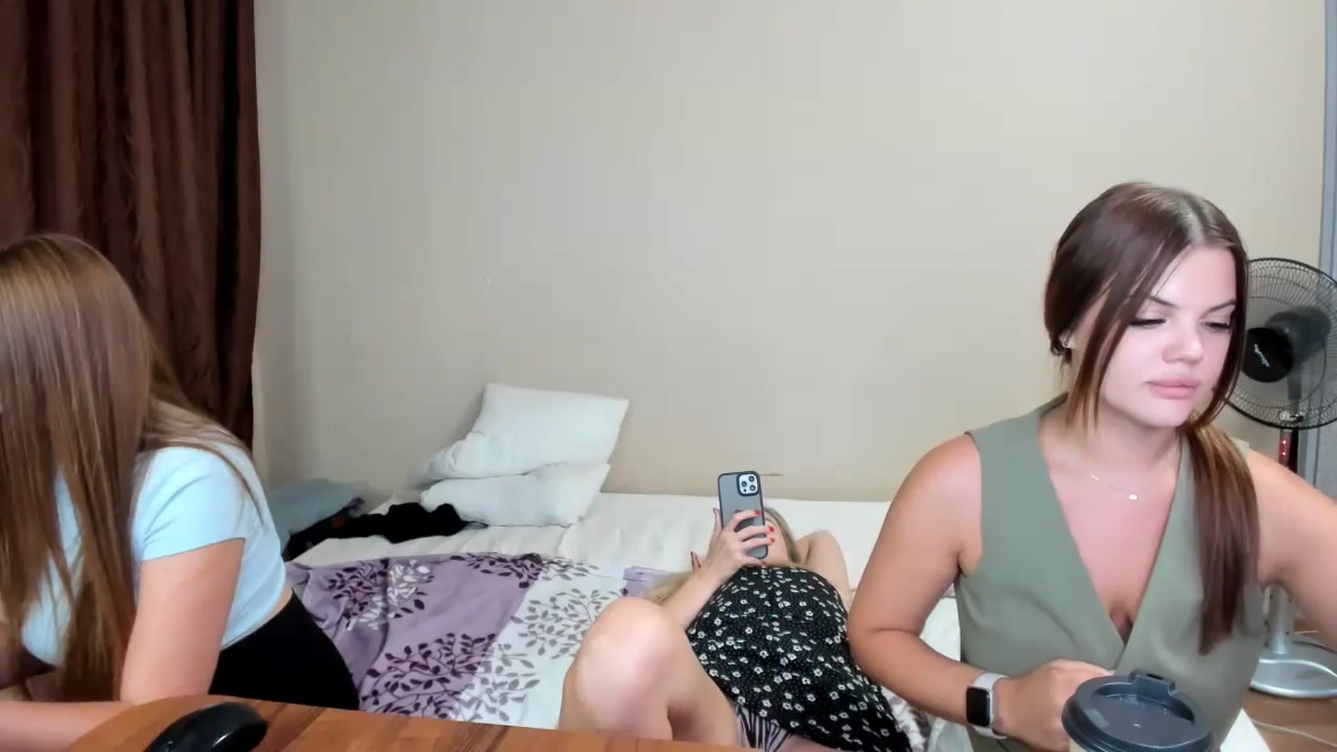 Gallery image thumbnail from MerlinStoun's myfreecams stream on, 08/15/2024, 09:55 image 11 of 20