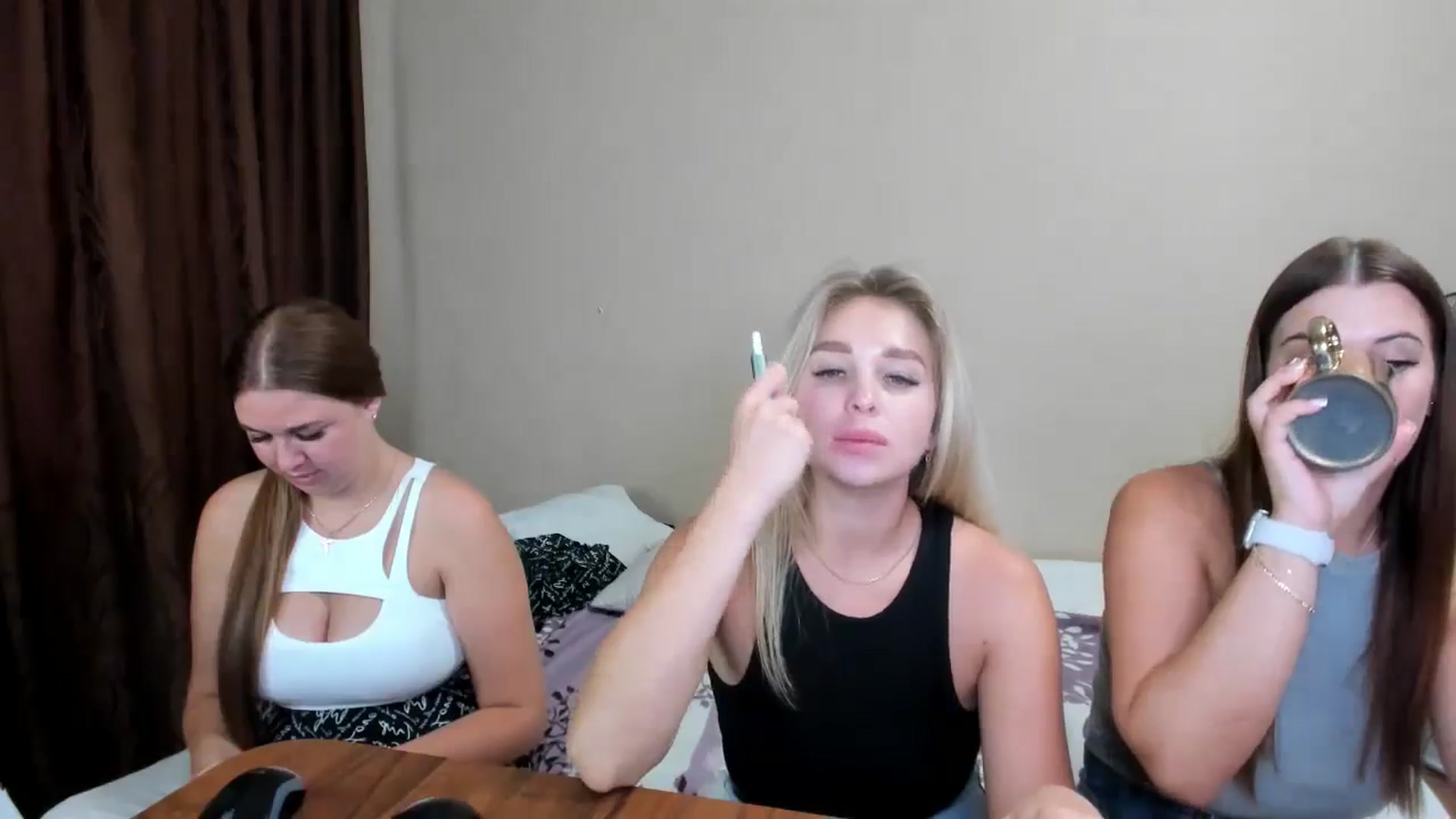 Gallery image thumbnail from MerlinStoun's myfreecams stream on, 08/17/2024, 12:42 image 8 of 20