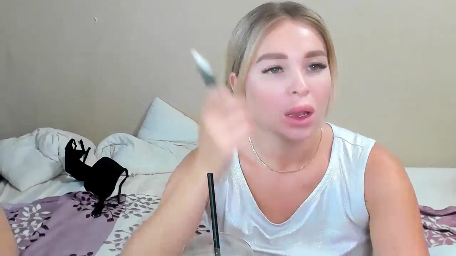 Gallery image thumbnail from MerlinStoun's myfreecams stream on, 08/20/2024, 08:23 image 4 of 20