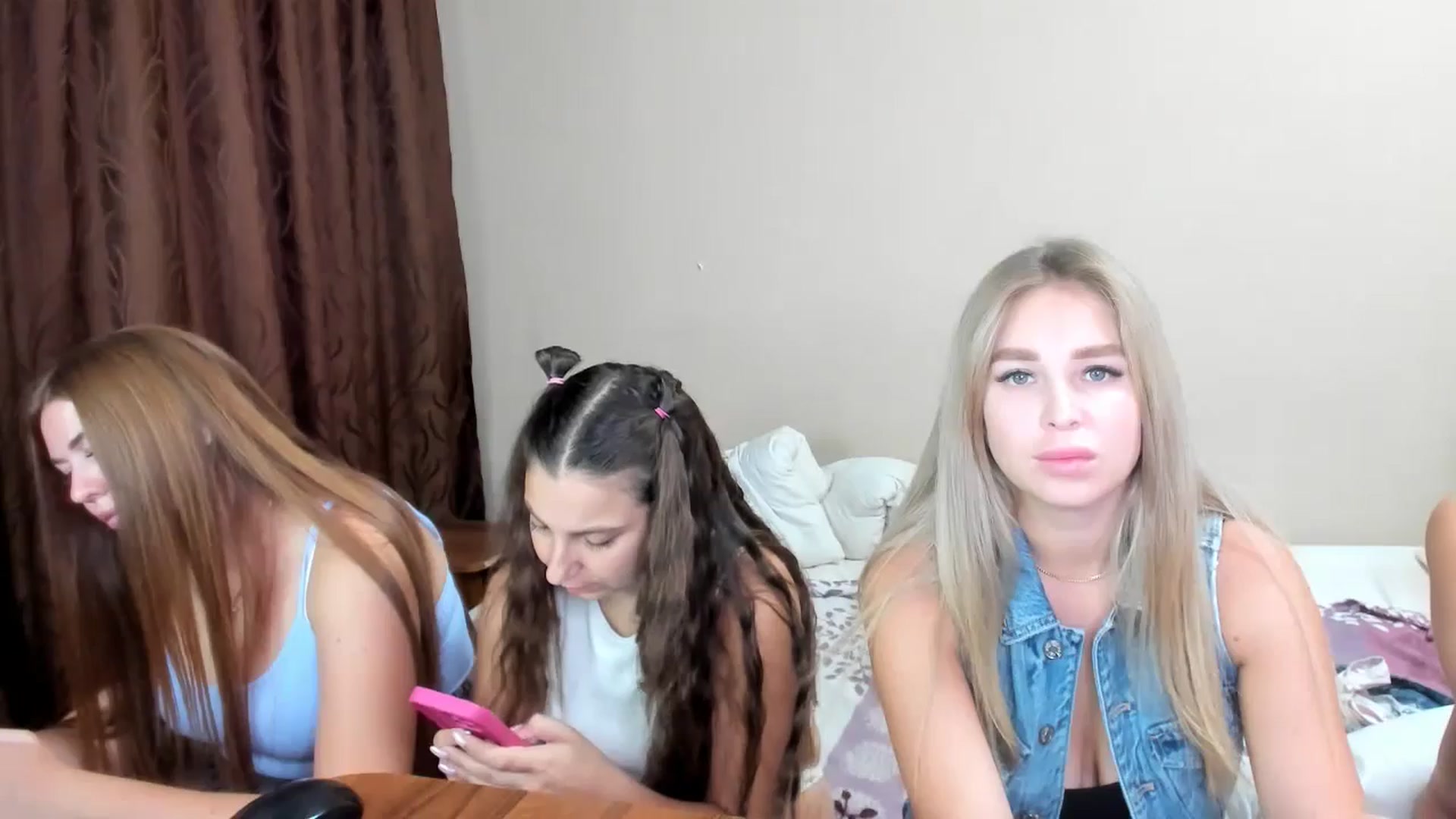 Gallery image thumbnail from MerlinStoun's myfreecams stream on, 08/21/2024, 08:06 image 9 of 20
