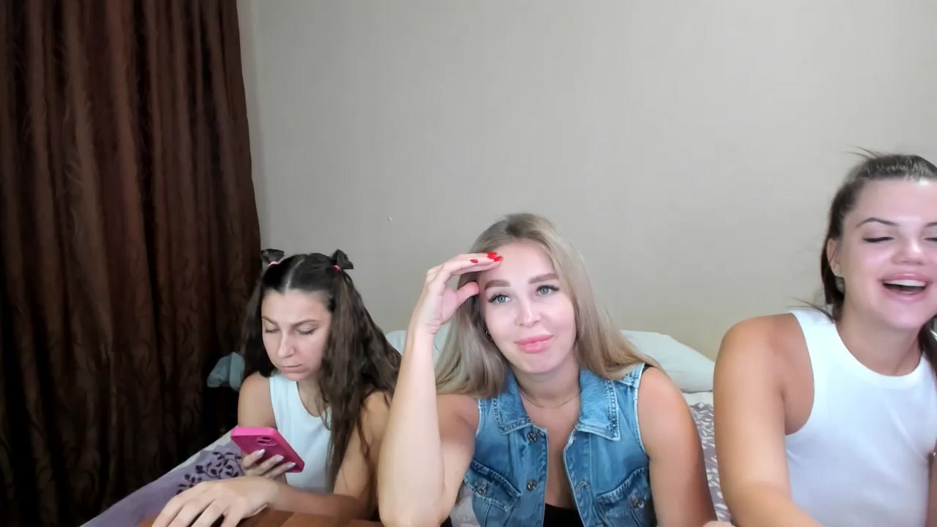 Gallery image thumbnail from MerlinStoun's myfreecams stream on, 08/21/2024, 08:32 image 1 of 20