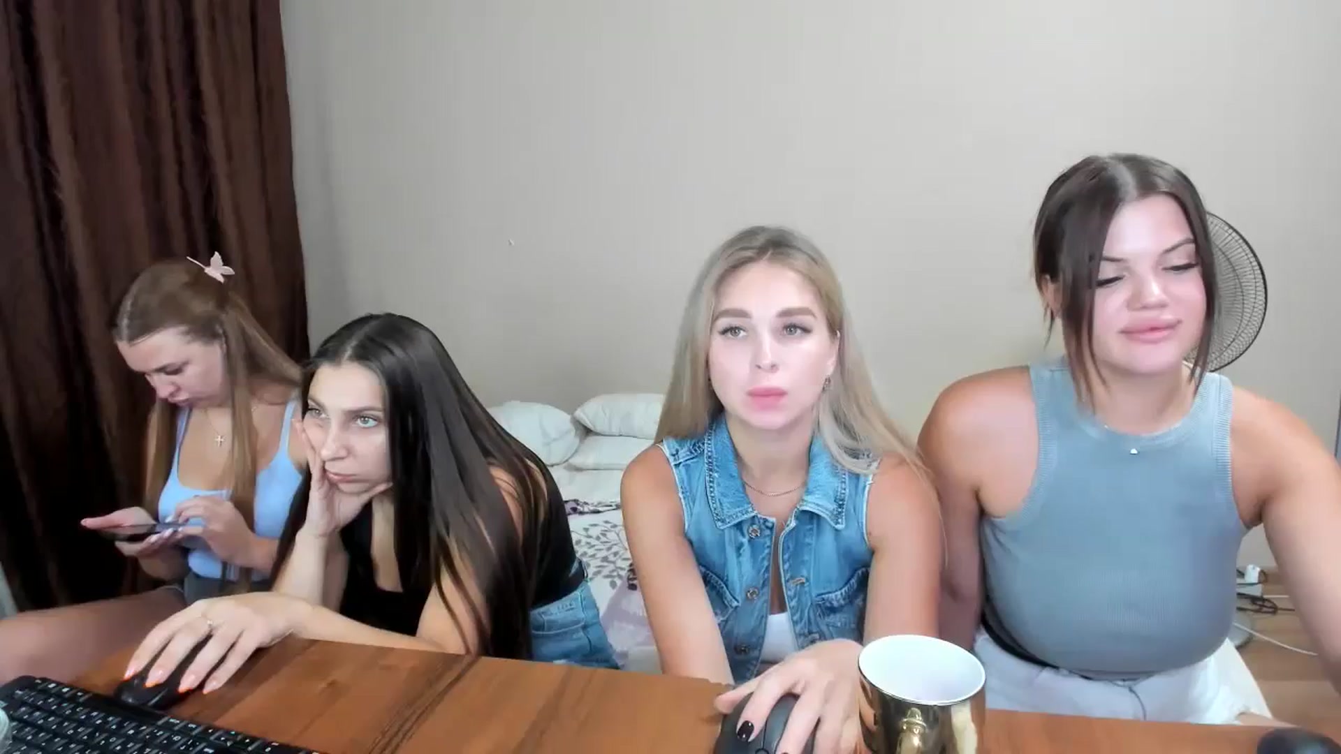 Gallery image thumbnail from MerlinStoun's myfreecams stream on, 08/25/2024, 09:31 image 12 of 20