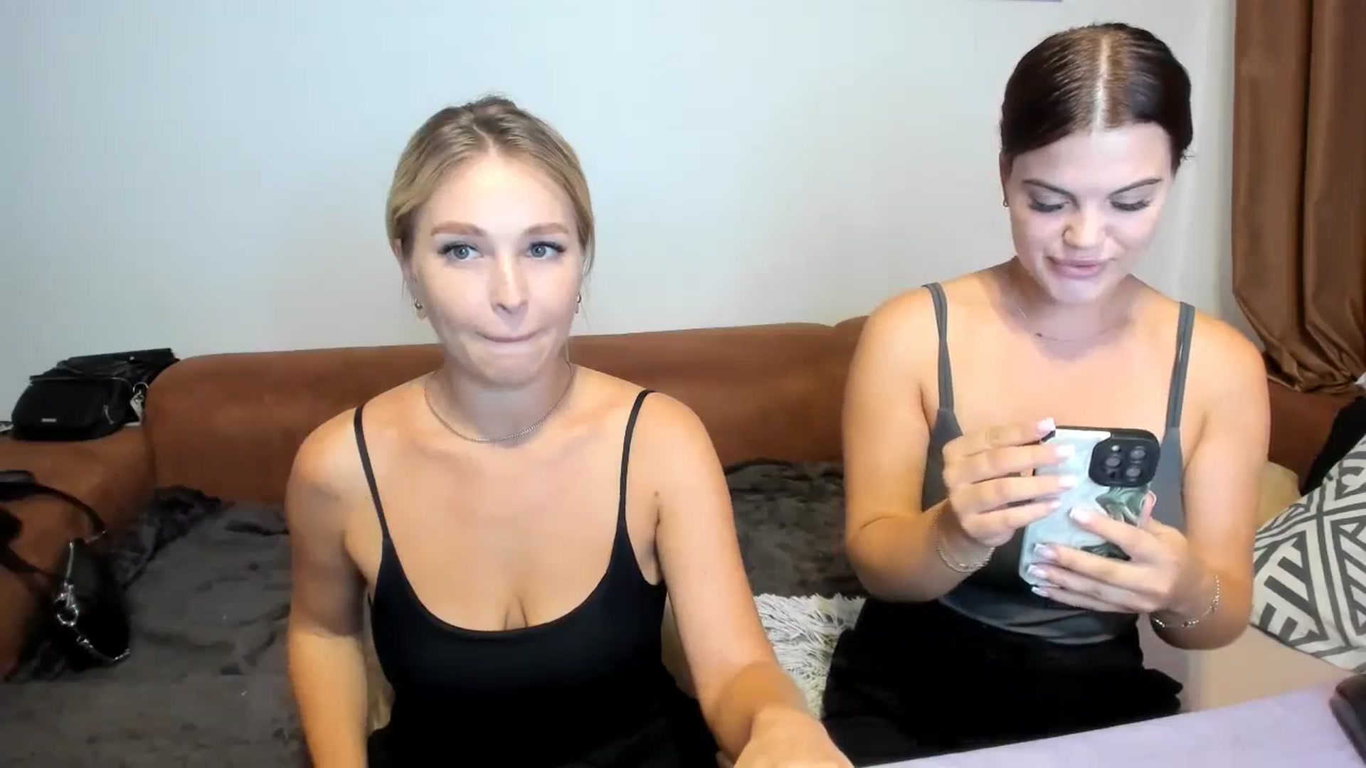Gallery image thumbnail from MerlinStoun's myfreecams stream on, 08/31/2024, 11:21 image 20 of 20
