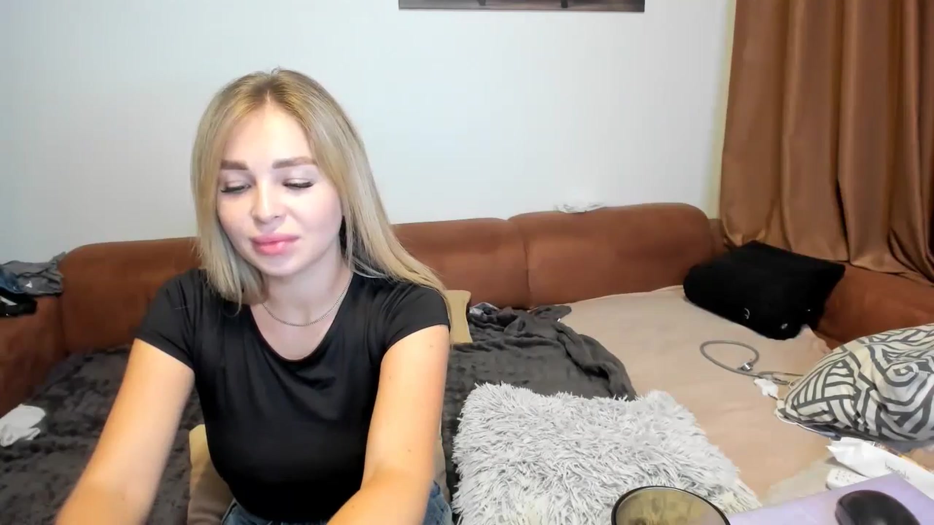 Gallery image thumbnail from MerlinStoun's myfreecams stream on, 09/06/2024, 10:06 image 16 of 20
