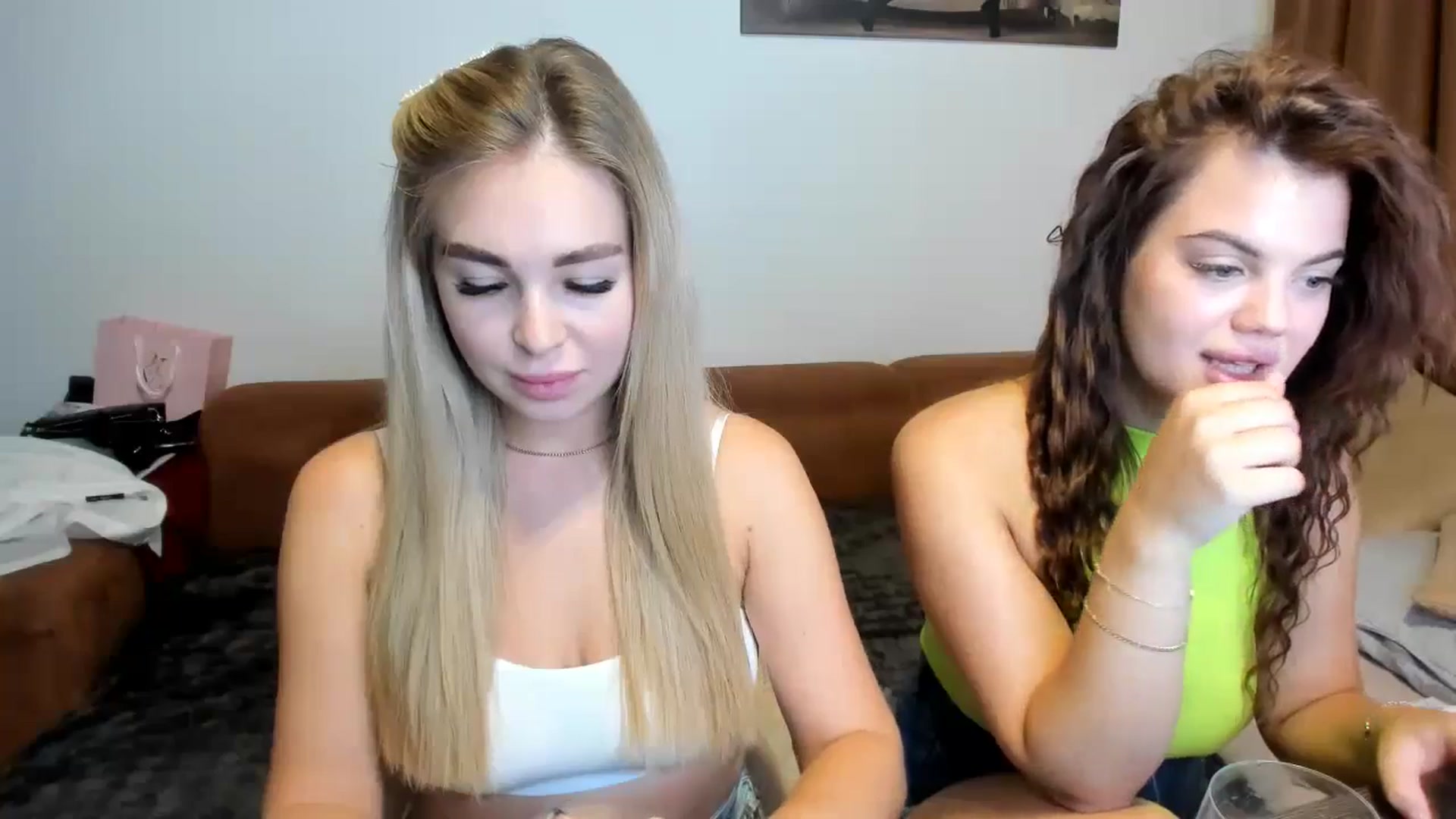 Gallery image thumbnail from MerlinStoun's myfreecams stream on, 09/17/2024, 08:30 image 10 of 20