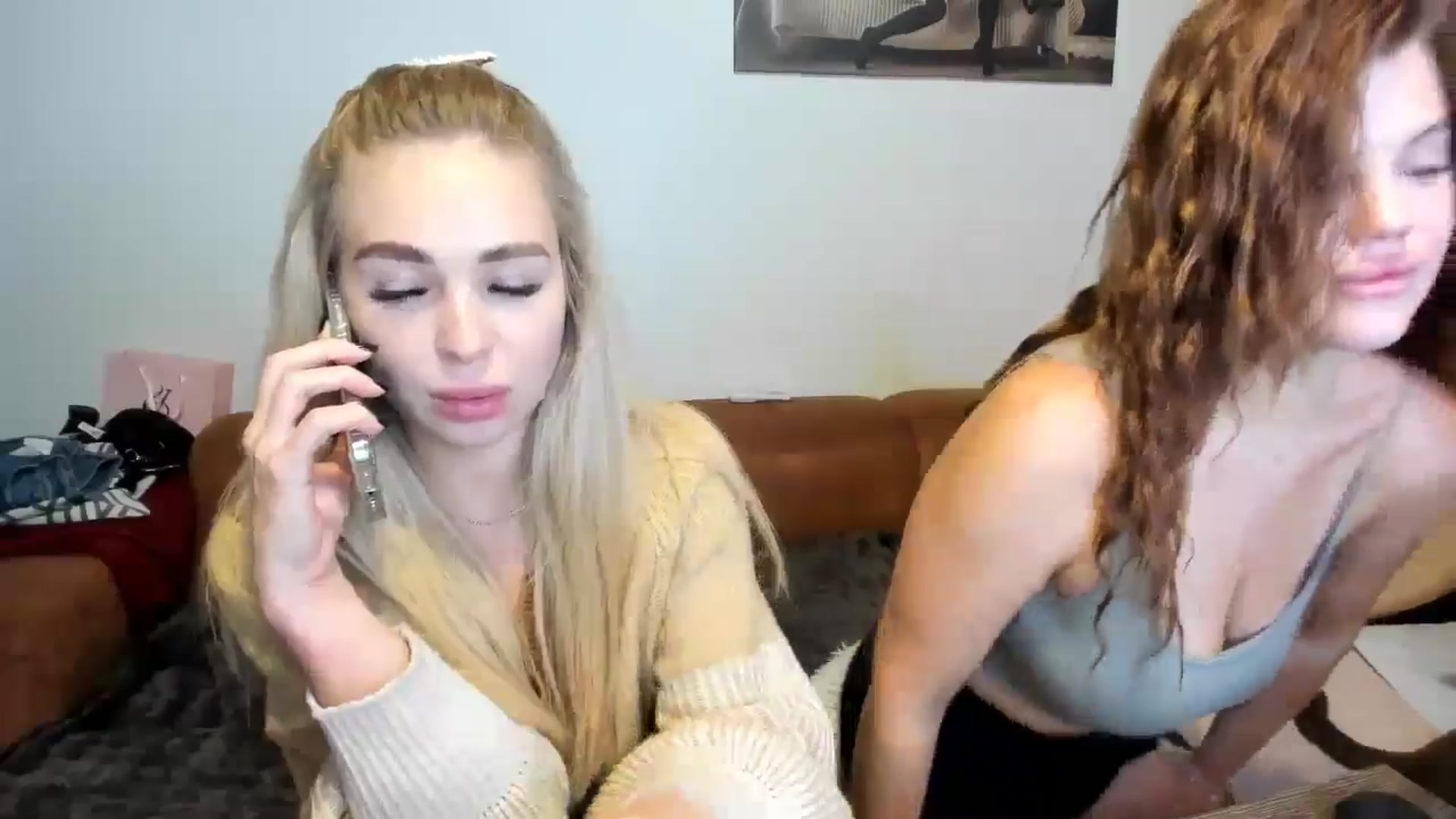 Gallery image thumbnail from MerlinStoun's myfreecams stream on, 09/18/2024, 07:45 image 12 of 20