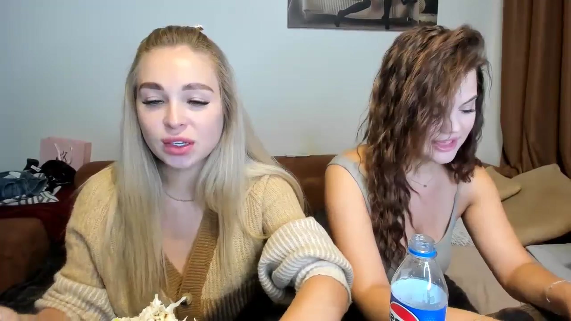 Gallery image thumbnail from MerlinStoun's myfreecams stream on, 09/18/2024, 07:45 image 3 of 20