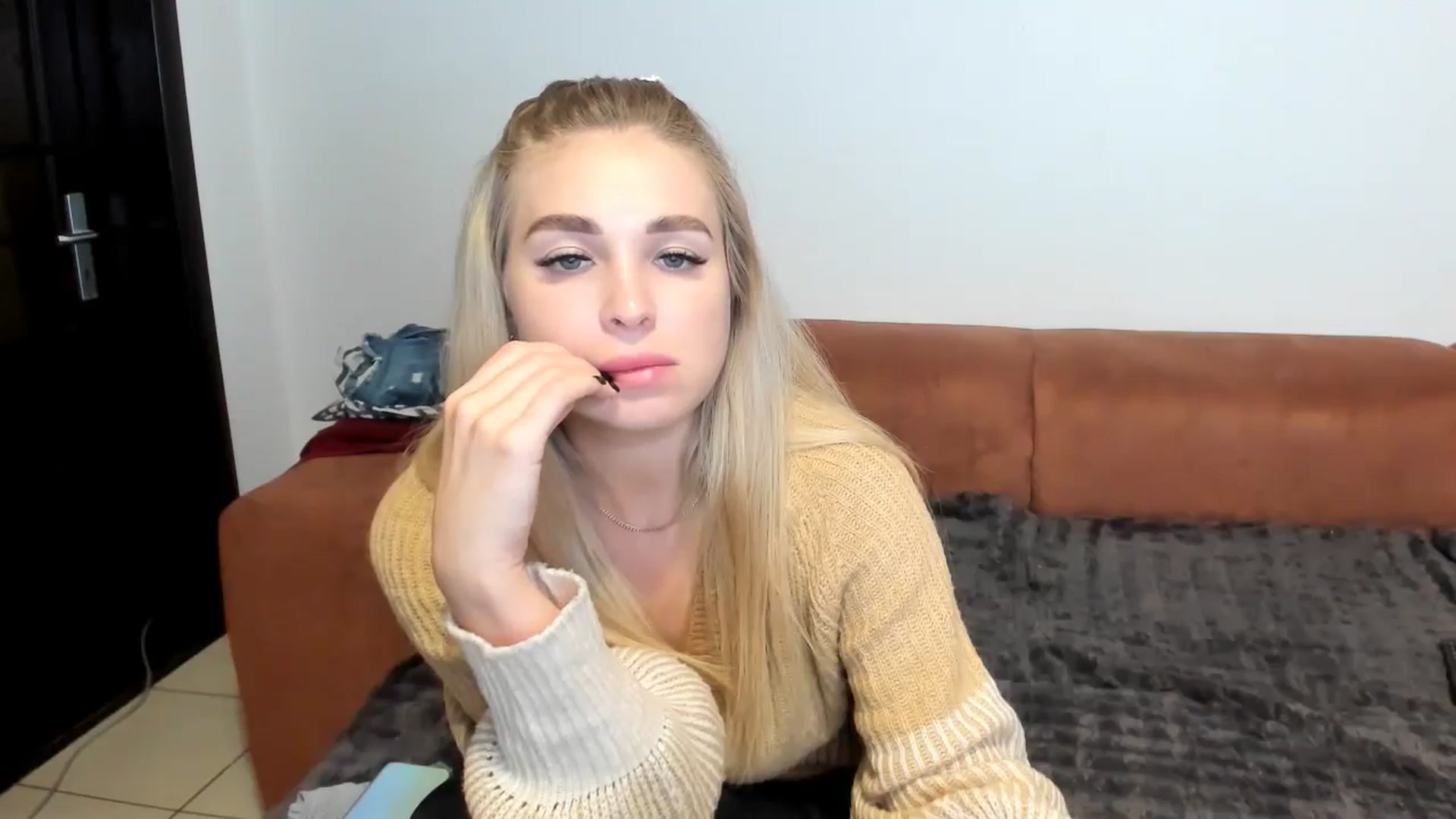 Gallery image thumbnail from MerlinStoun's myfreecams stream on, 09/18/2024, 09:22 image 15 of 20