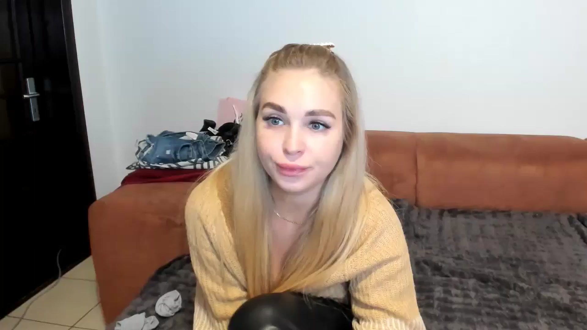 Gallery image thumbnail from MerlinStoun's myfreecams stream on, 09/18/2024, 09:22 image 17 of 20