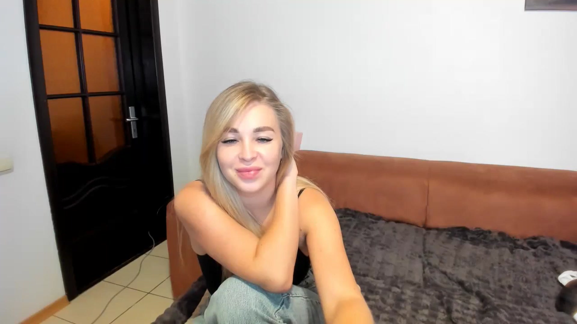 Gallery image thumbnail from MerlinStoun's myfreecams stream on, 09/19/2024, 08:54 image 6 of 20